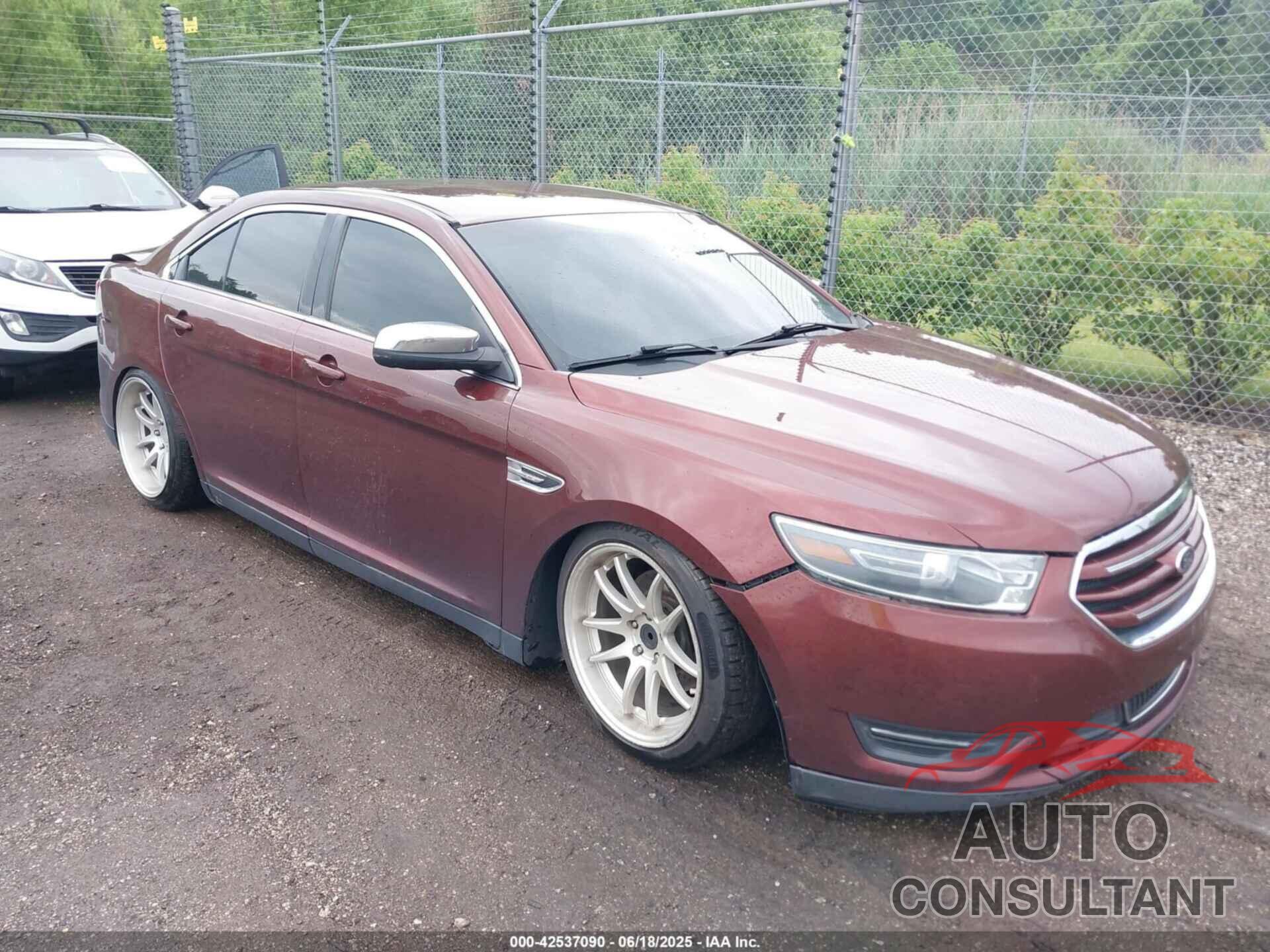 FORD TAURUS 2015 - 1FAHP2F85FG110457