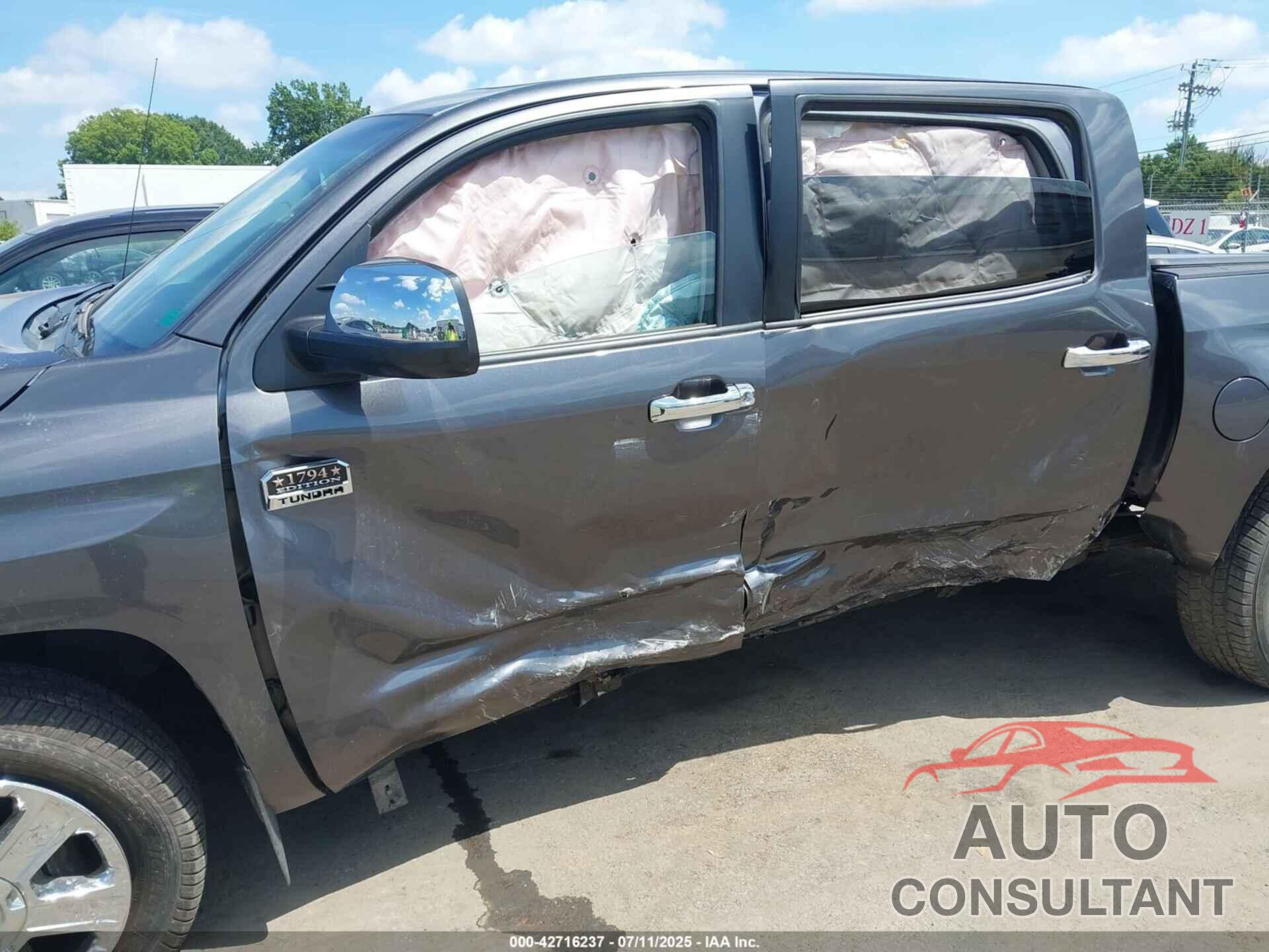 TOYOTA TUNDRA 2016 - 5TFAY5F15GX501283