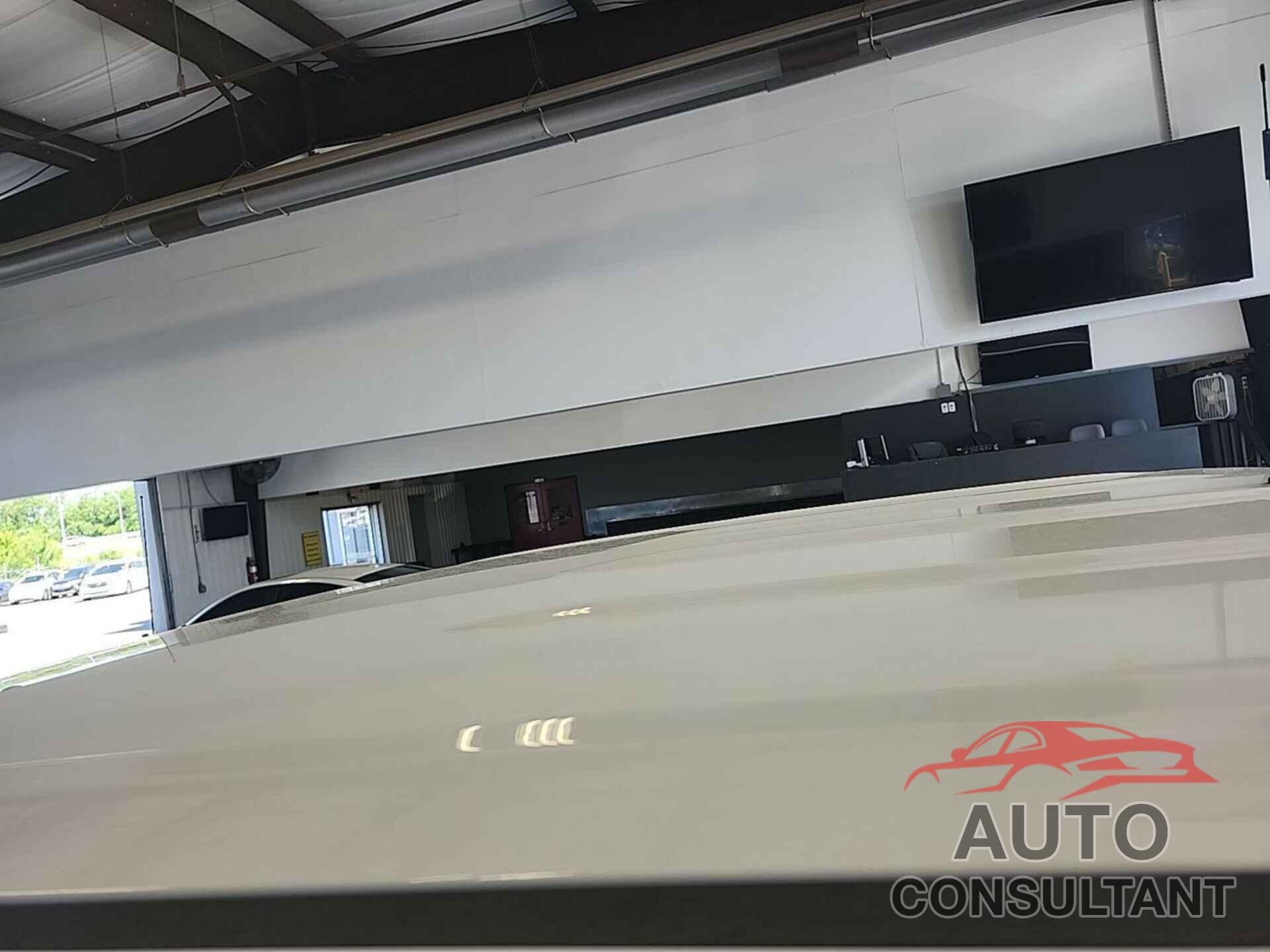 CHEVROLET SILVERADO 2019 - 2GC2KREG0K1200817