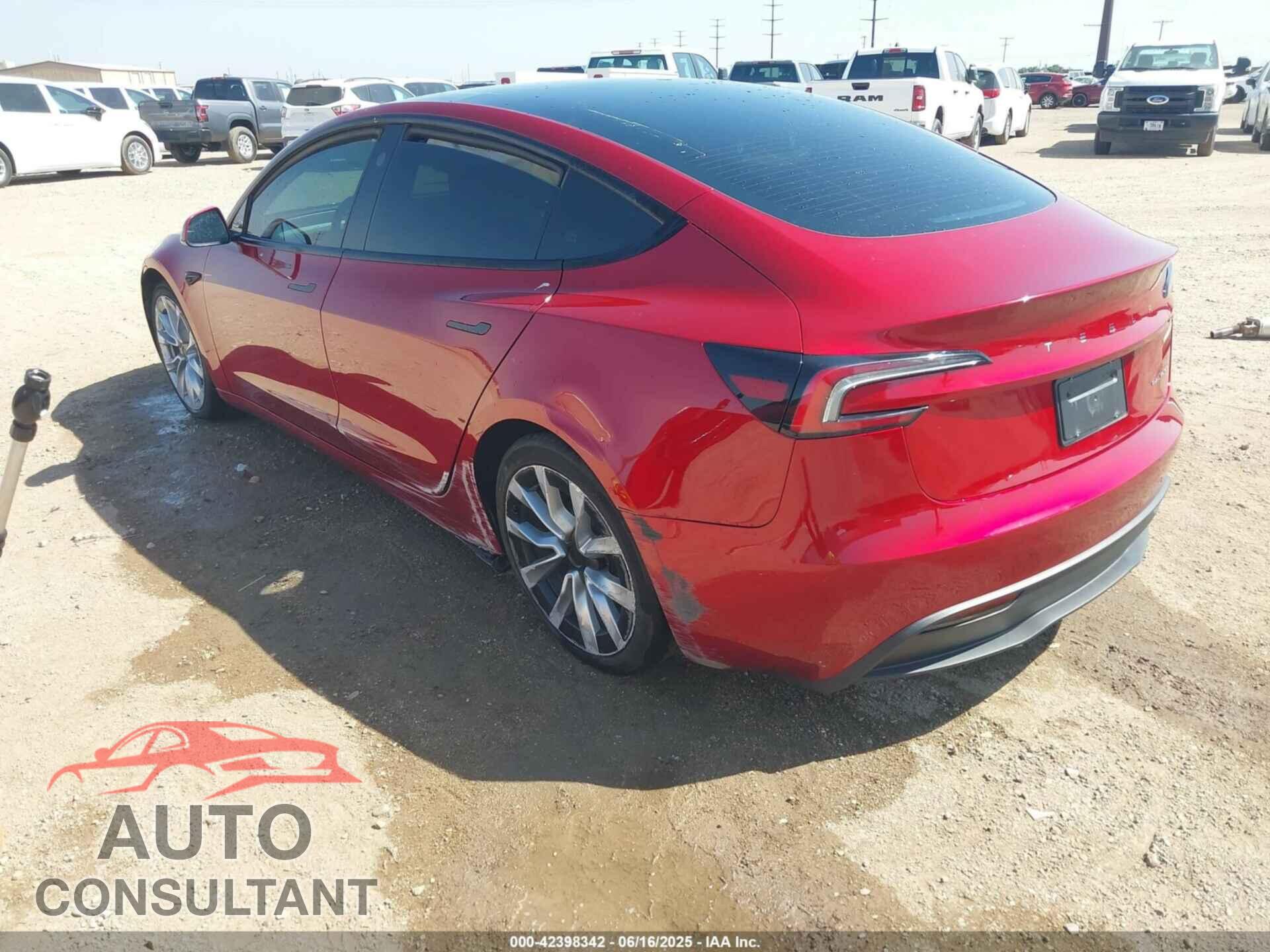 TESLA MODEL 3 2024 - 5YJ3E1EB2RF800621
