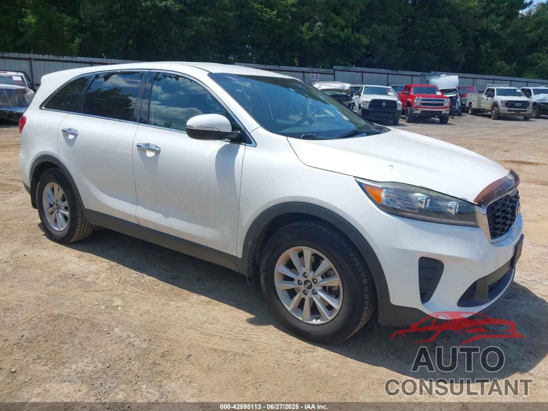 KIA SORENTO 2019 - 5XYPG4A57KG497296