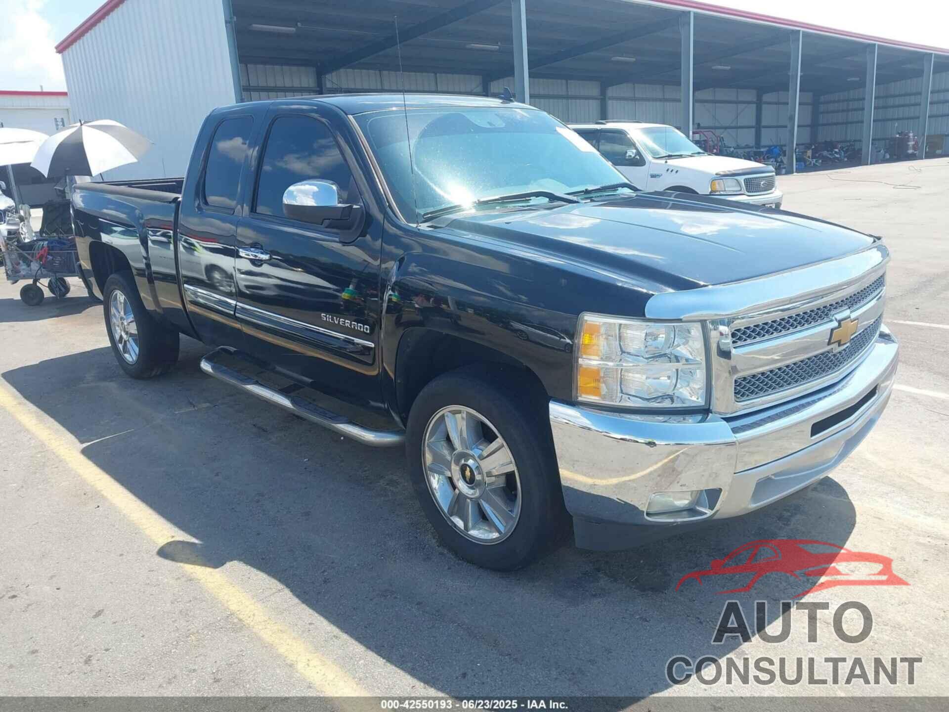 CHEVROLET SILVERADO 1500 2013 - 1GCRCSE0XDZ299730