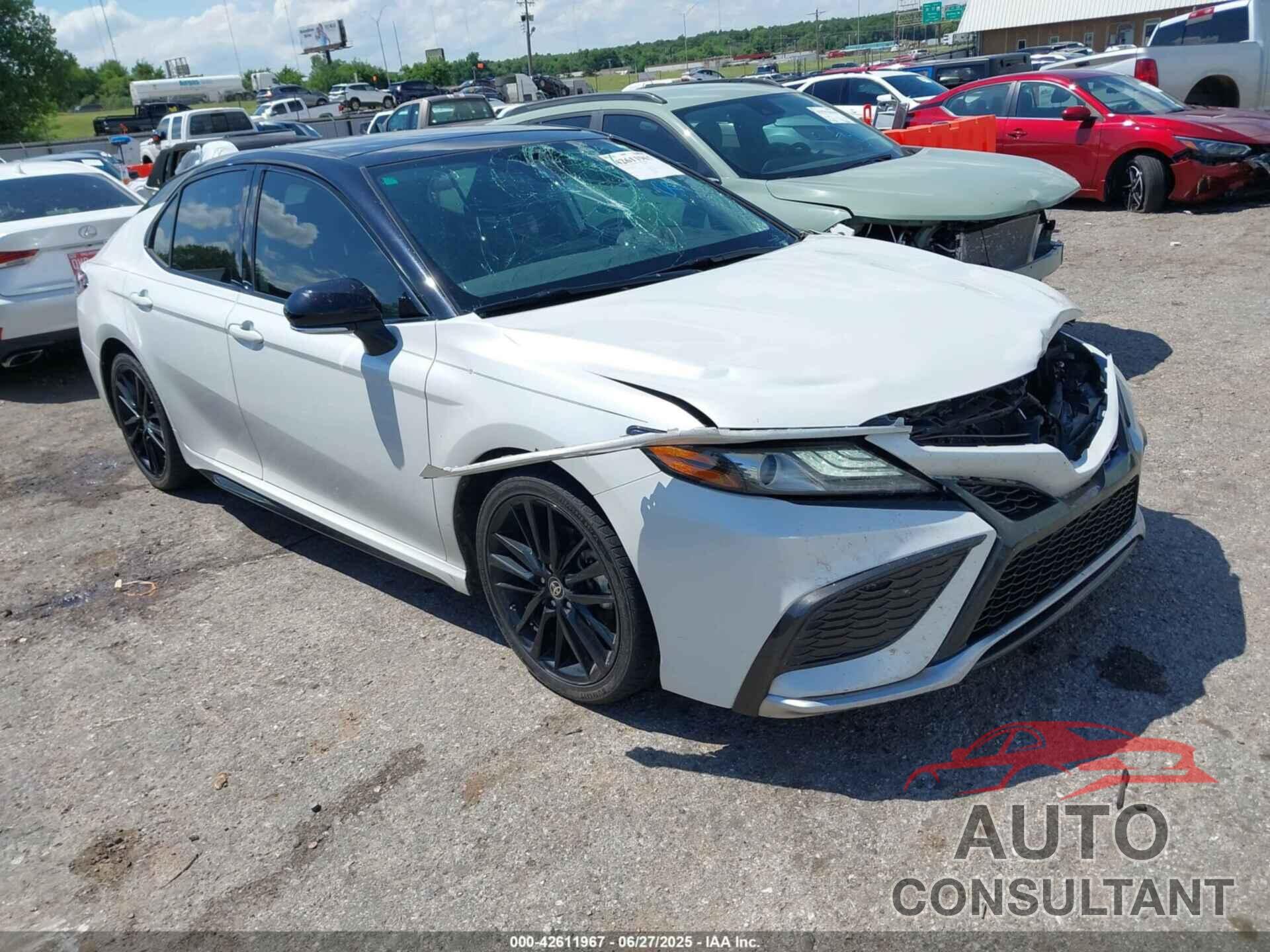 TOYOTA CAMRY 2021 - 4T1K61AK7MU405649