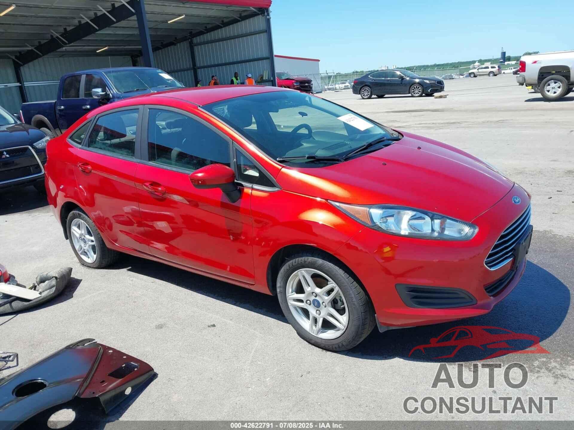 FORD FIESTA 2019 - 3FADP4BJ1KM121555