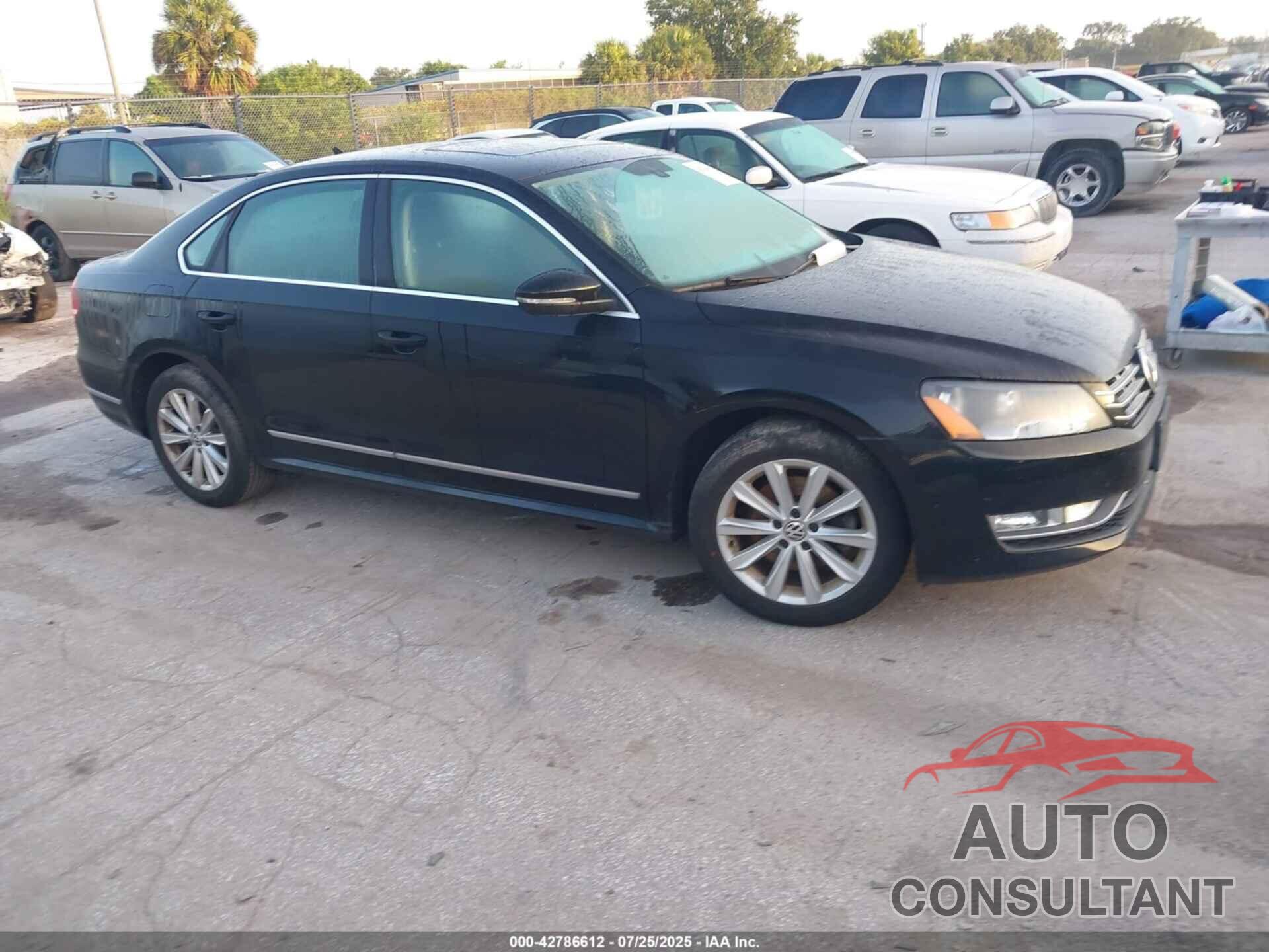 VOLKSWAGEN PASSAT 2012 - 1VWCP7A34CC089159