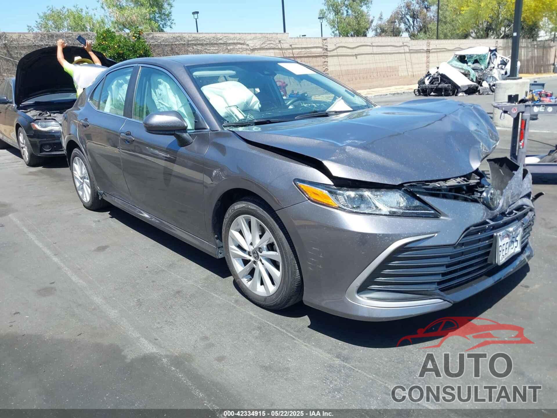TOYOTA CAMRY 2023 - 4T1C11AK2PU117562