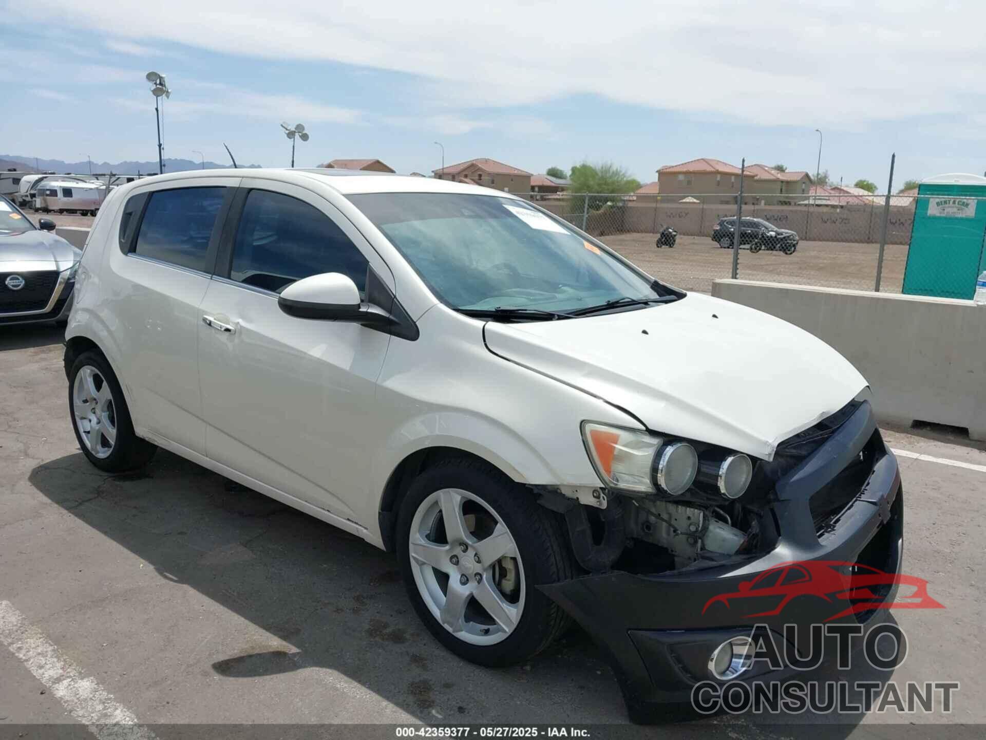 CHEVROLET SONIC 2015 - 1G1JE6SB1F4164892