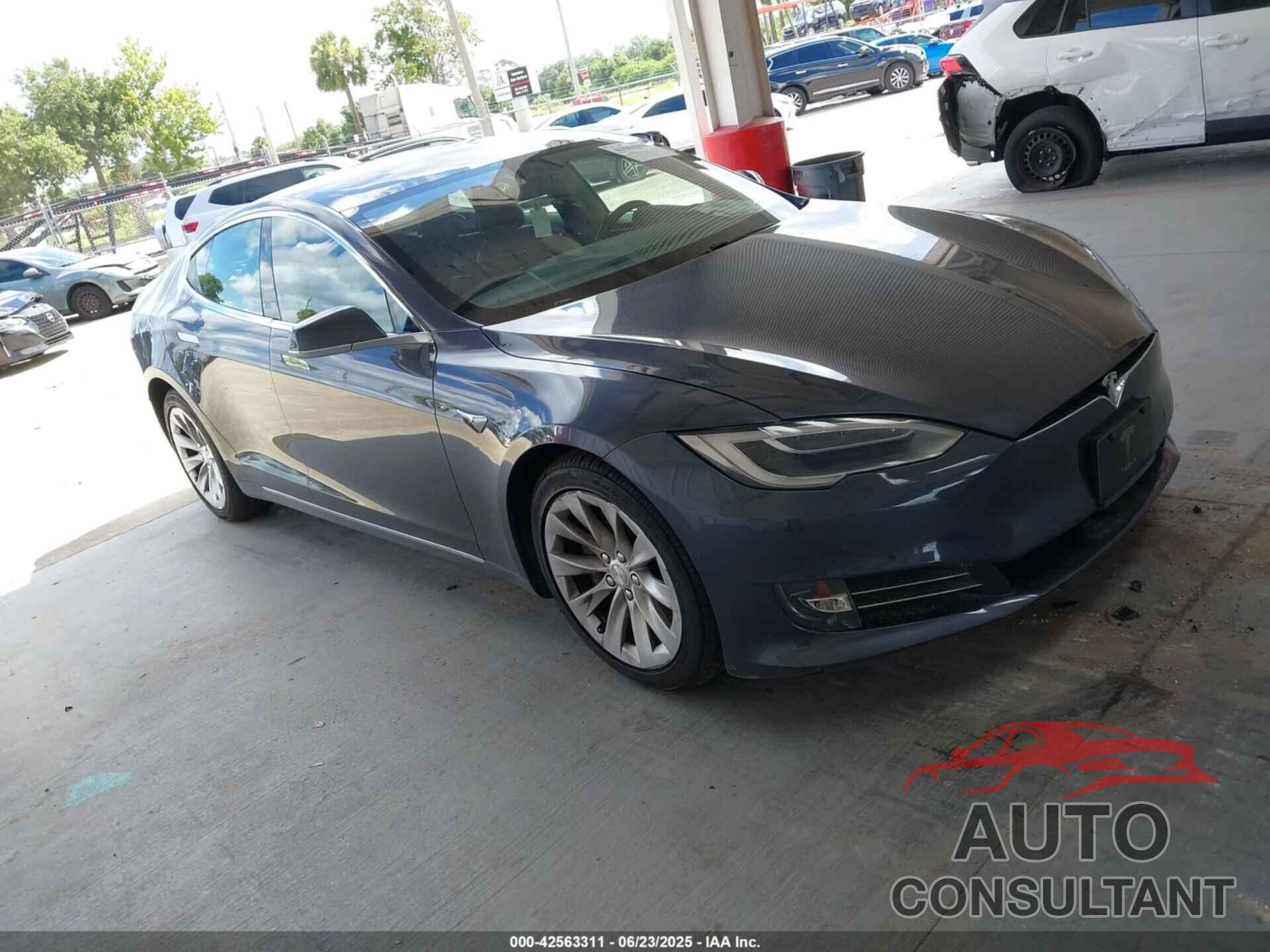 TESLA MODEL S 2017 - 5YJSA1E22HF194193