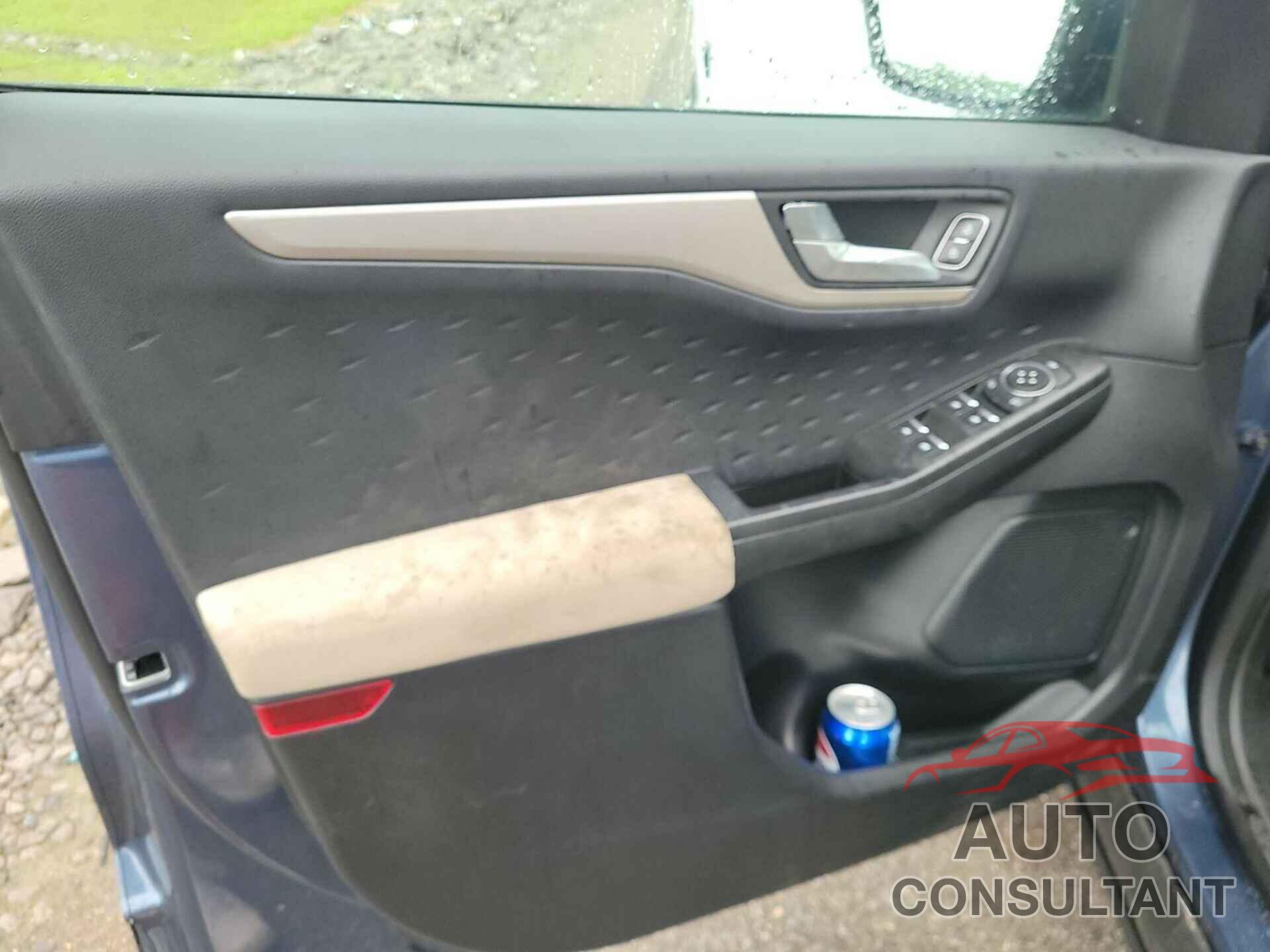FORD ESCAPE 2020 - 1FMCU0G64LUC46845