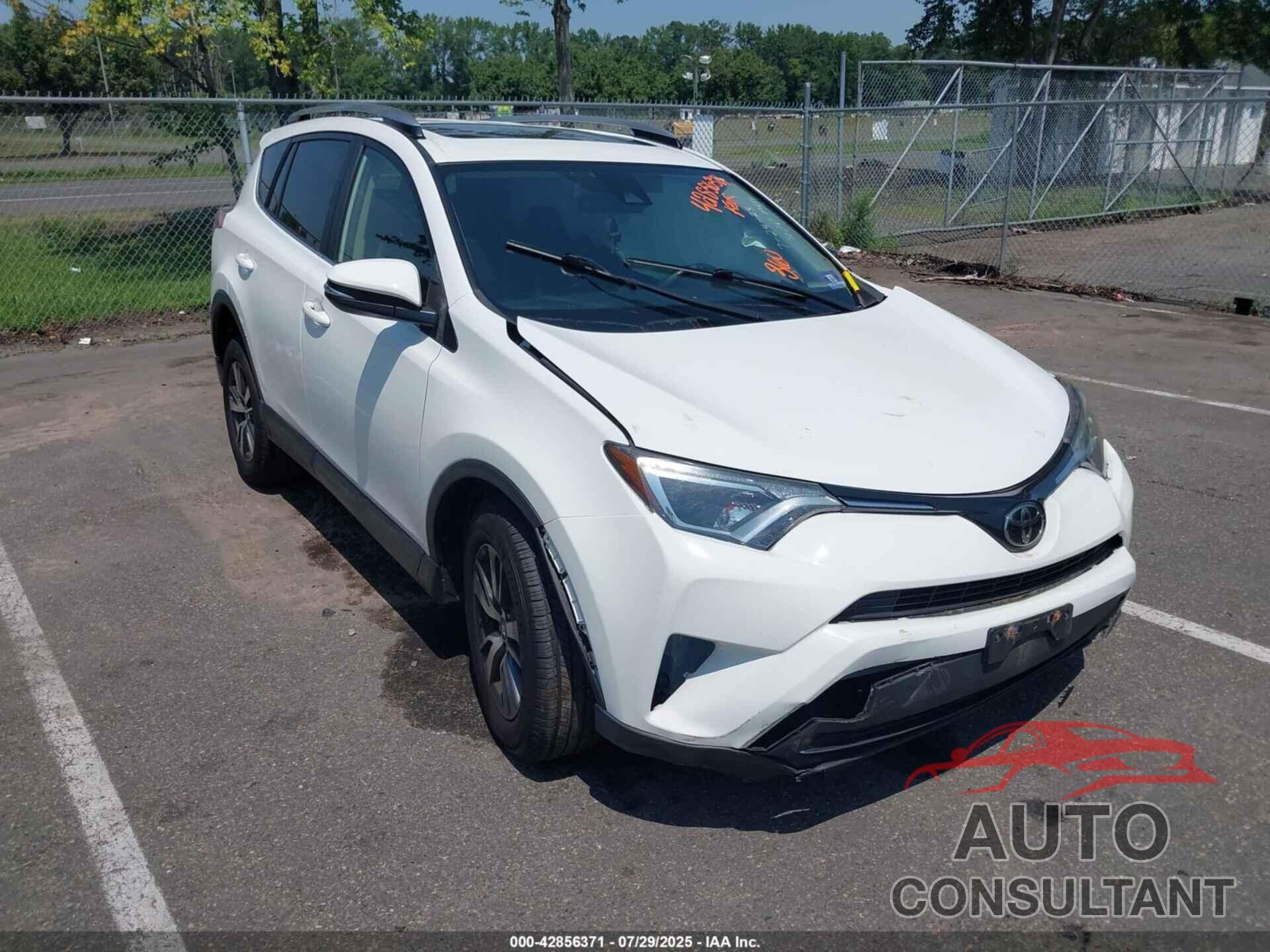 TOYOTA RAV4 2018 - JTMRFREV7JJ185349