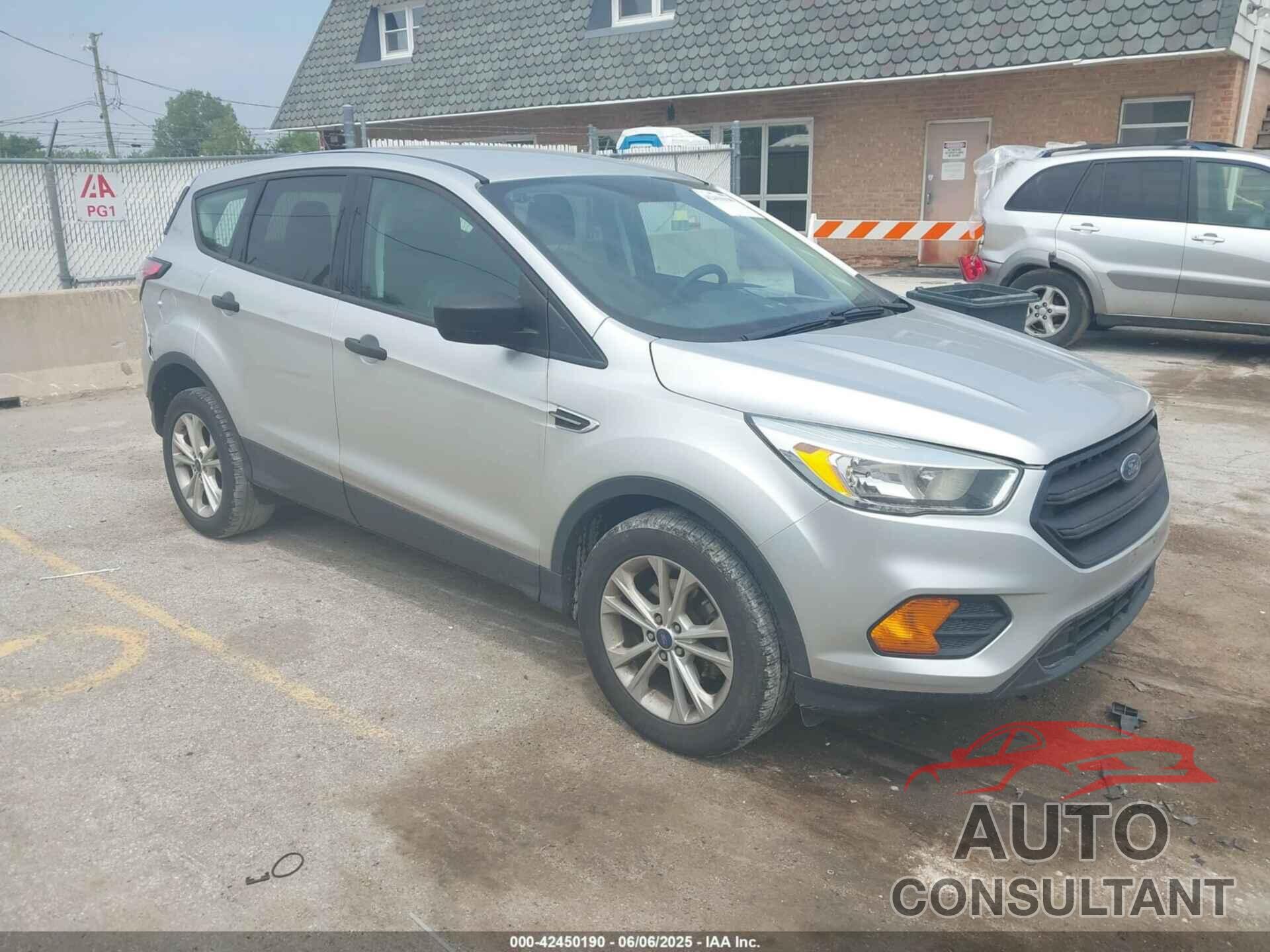 FORD ESCAPE 2017 - 1FMCU0F79HUA12346