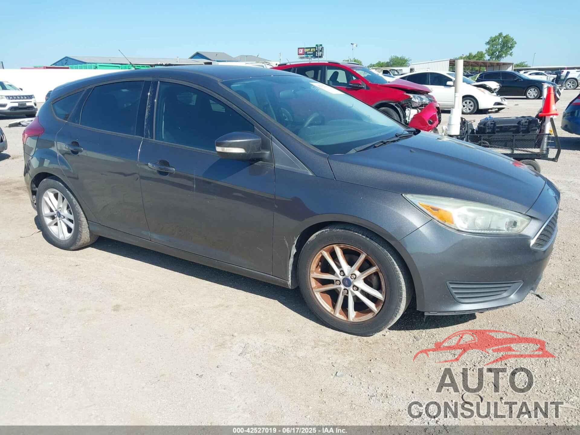 FORD FOCUS 2015 - 1FADP3K26FL347469