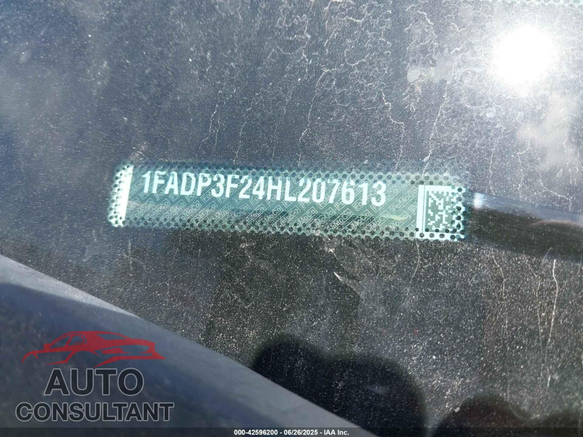 FORD FOCUS 2017 - 1FADP3F24HL207613