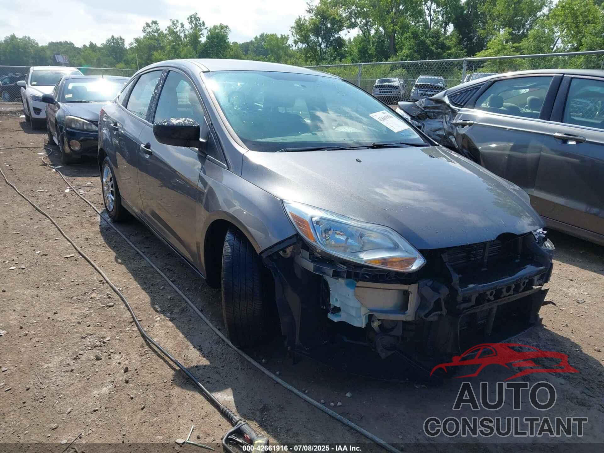 FORD FOCUS 2014 - 1FADP3E24EL449329