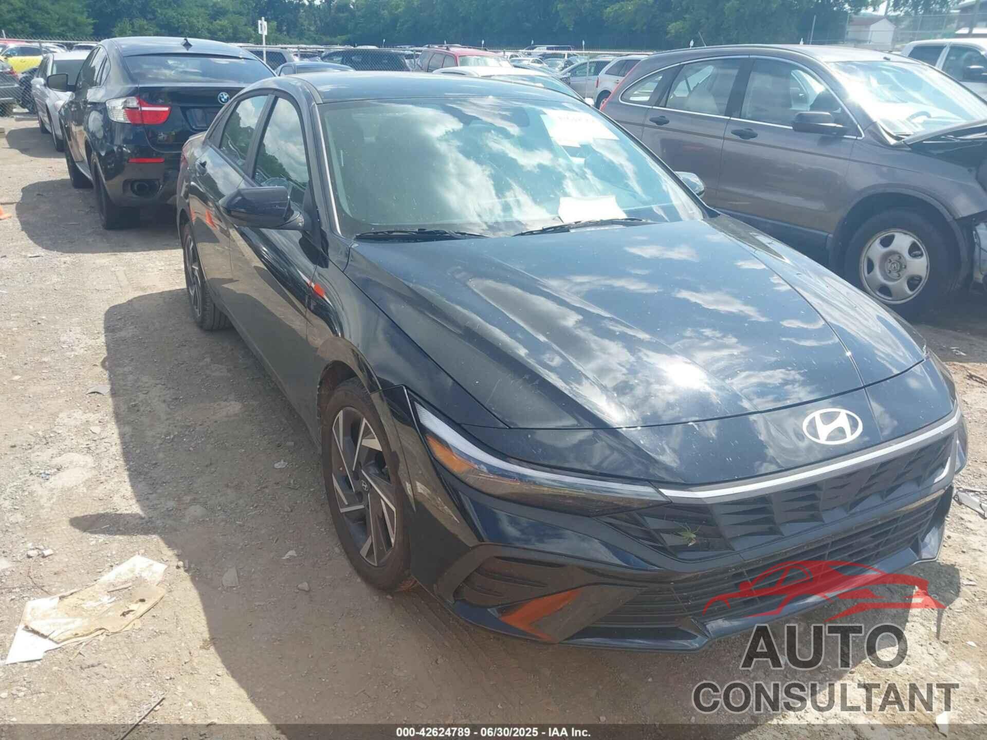 HYUNDAI ELANTRA 2025 - KMHLM4DG6SU895467
