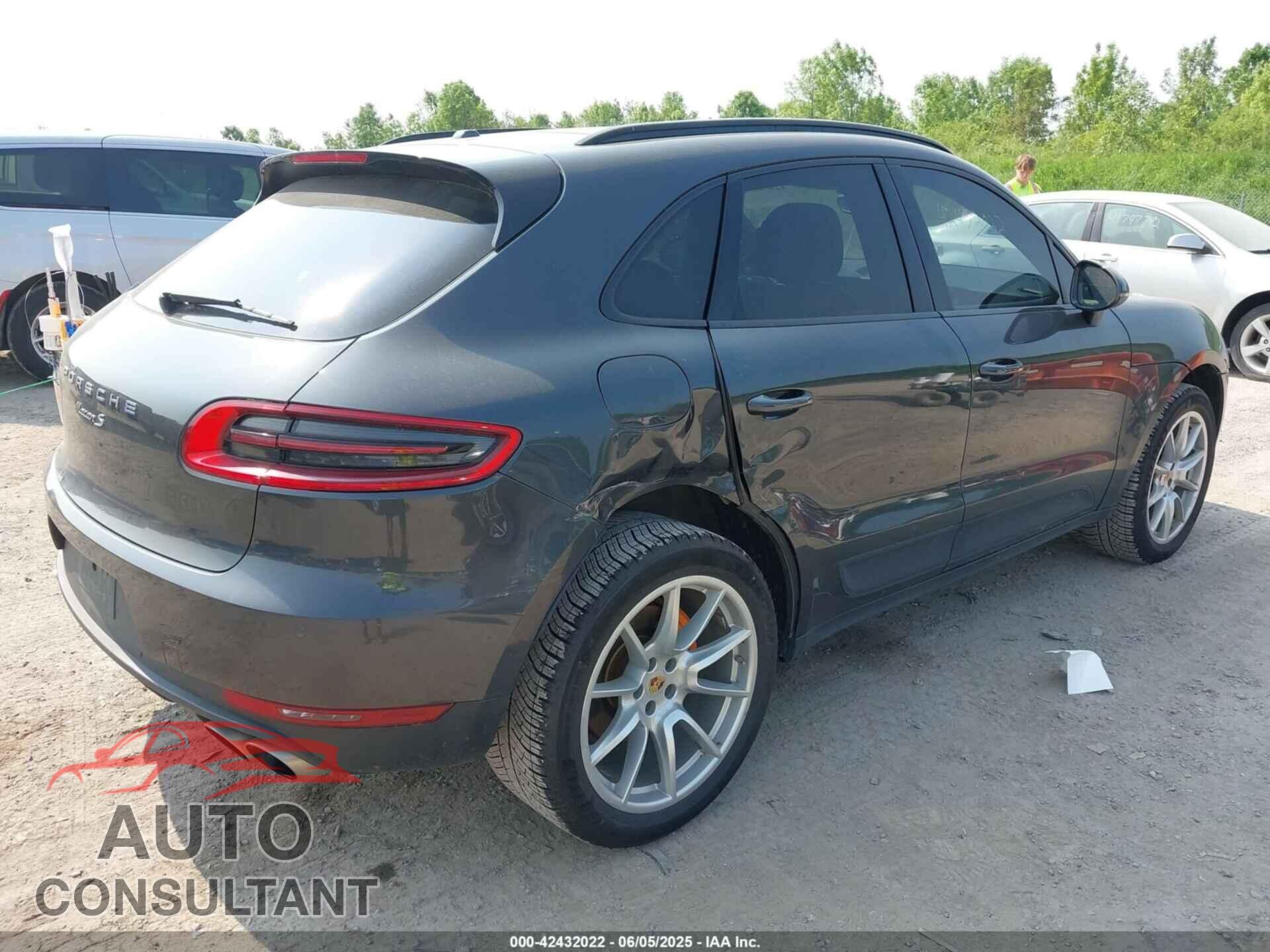 PORSCHE MACAN 2017 - WP1AB2A52HLB18385