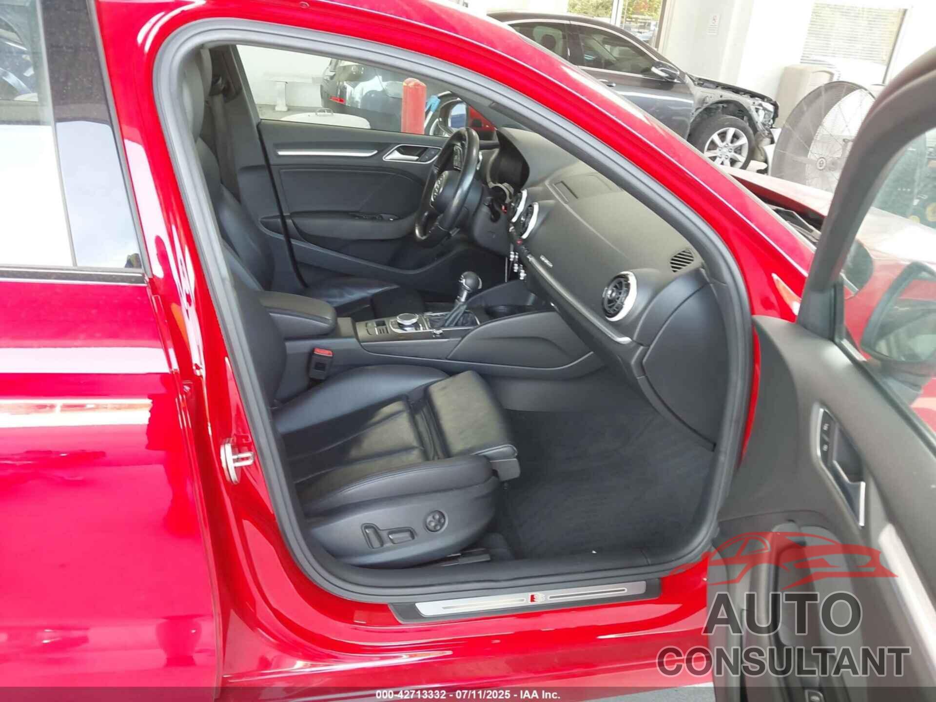 AUDI A3 2017 - WAUJ8GFF2H1017340