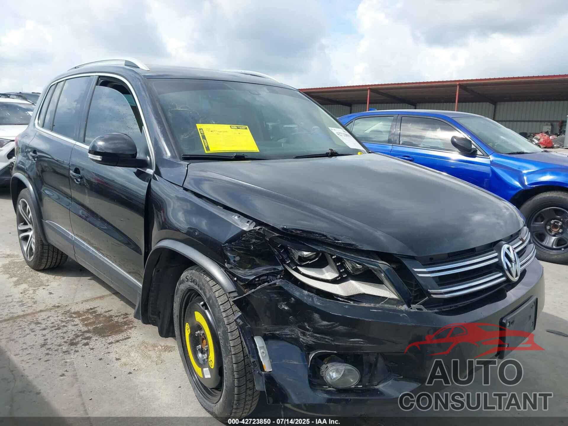 VOLKSWAGEN TIGUAN 2017 - WVGVV7AX1HW506517
