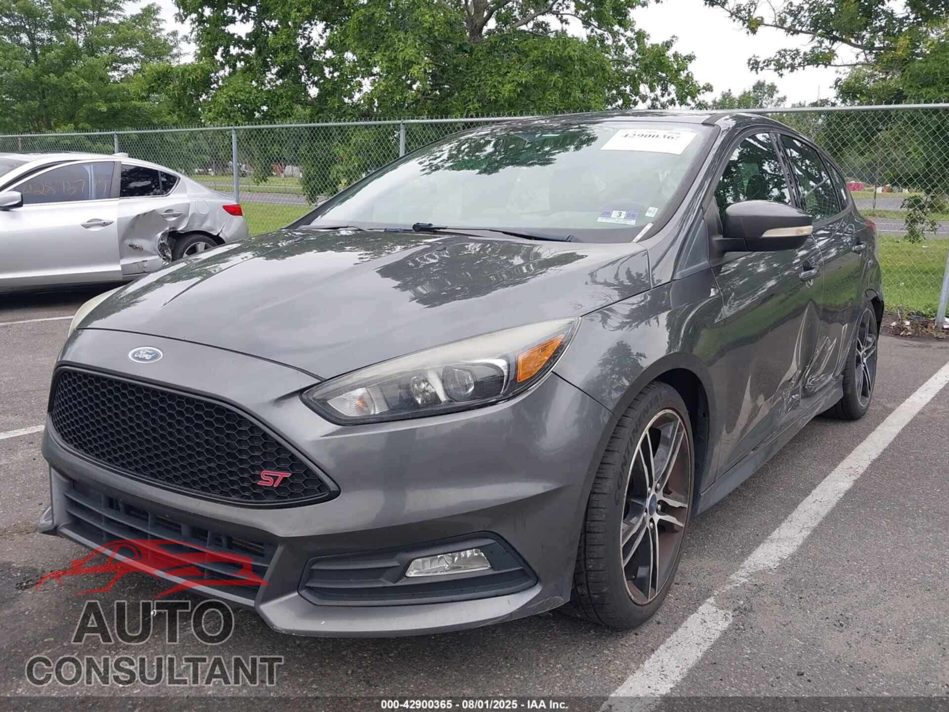 FORD FOCUS ST 2017 - 1FADP3L94HL227247
