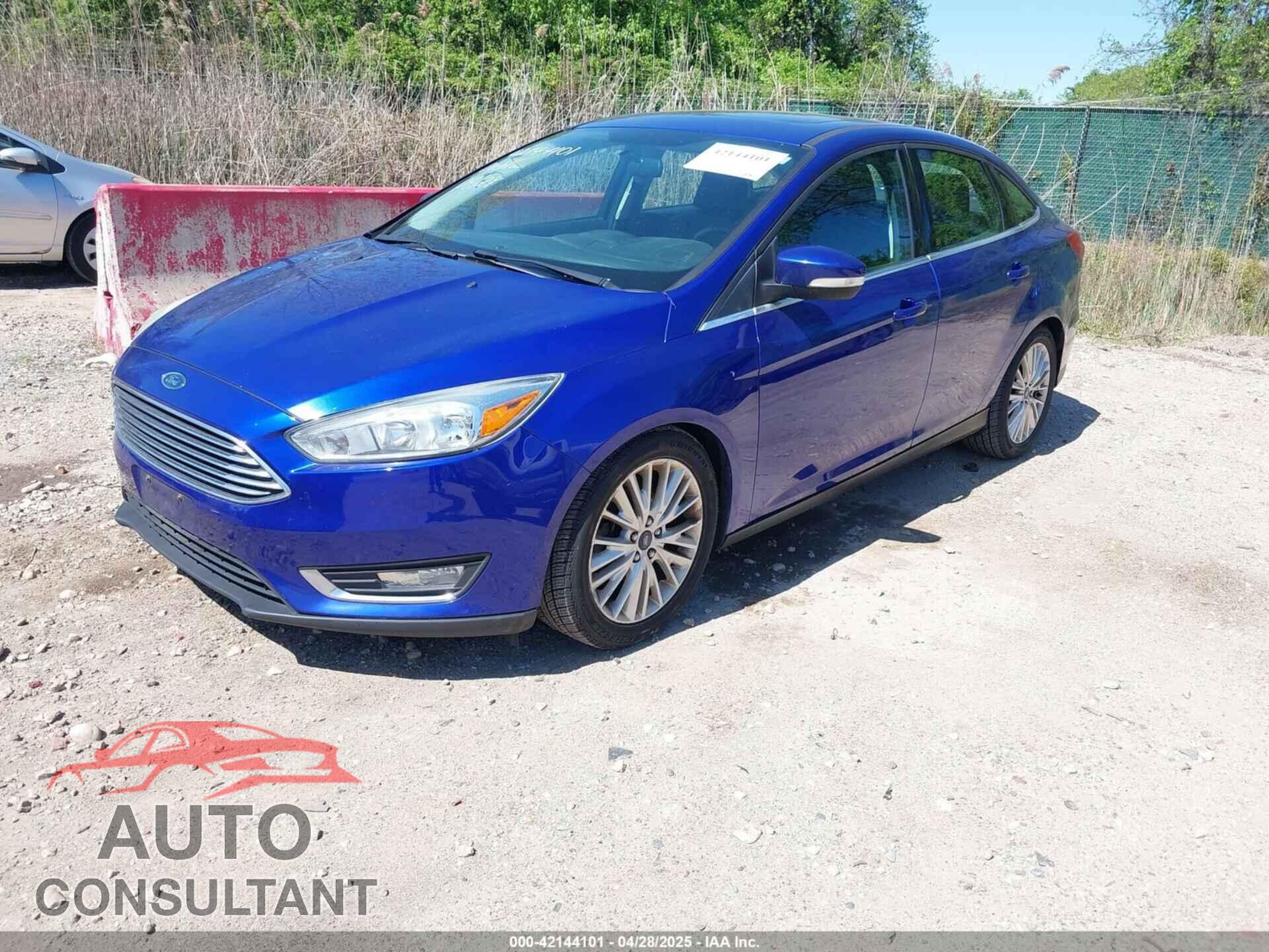 FORD FOCUS 2015 - 1FADP3J20FL304828