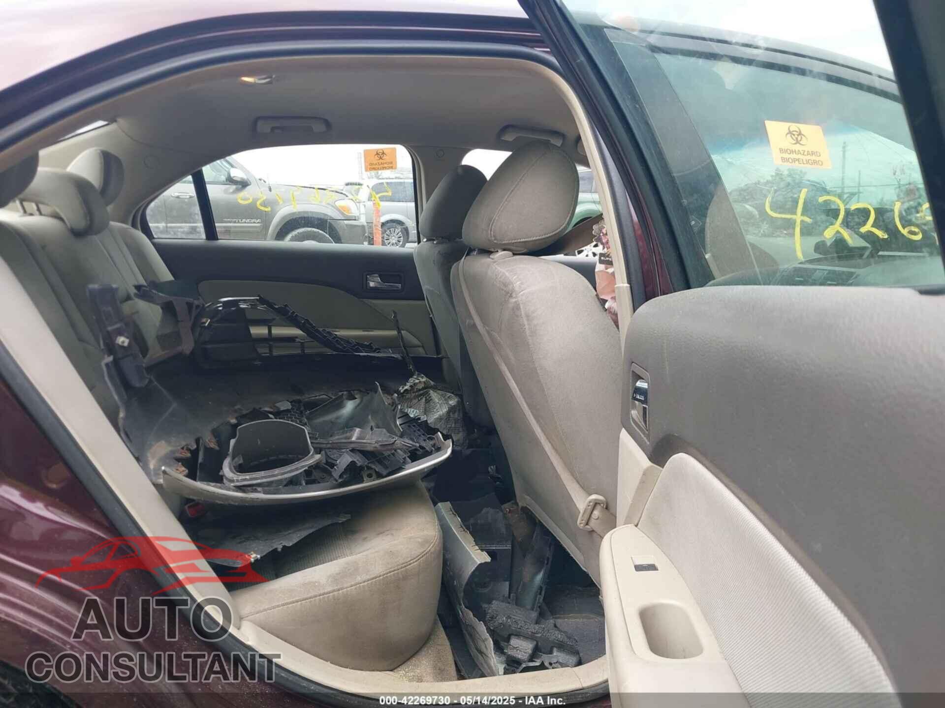 FORD FOCUS 2011 - 3FAHP06A3BR232176