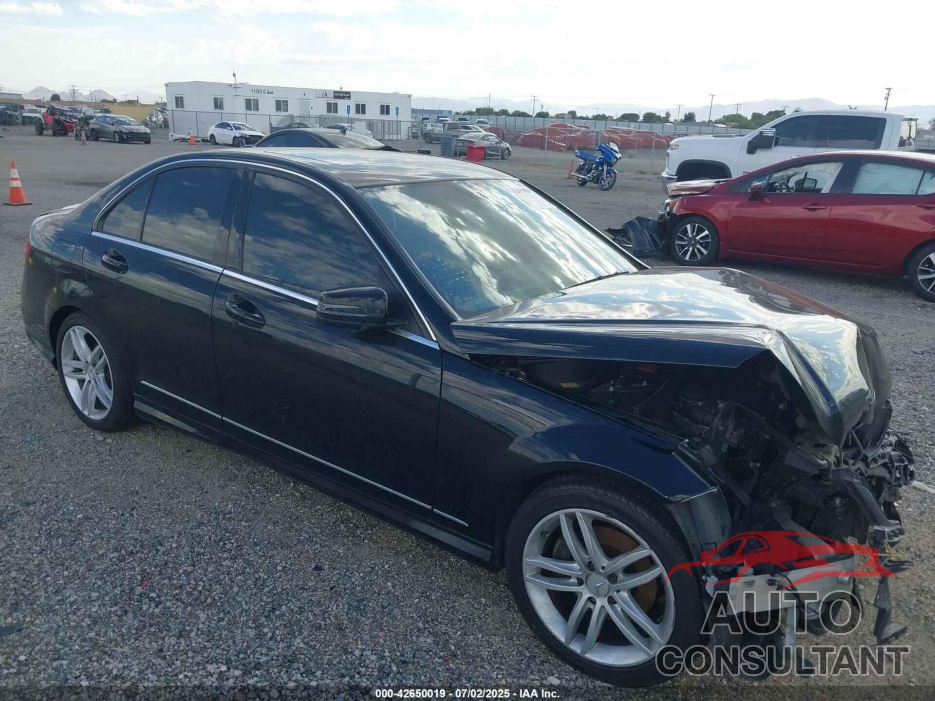 MERCEDES-BENZ C 250 2013 - WDDGF4HB2DA760995