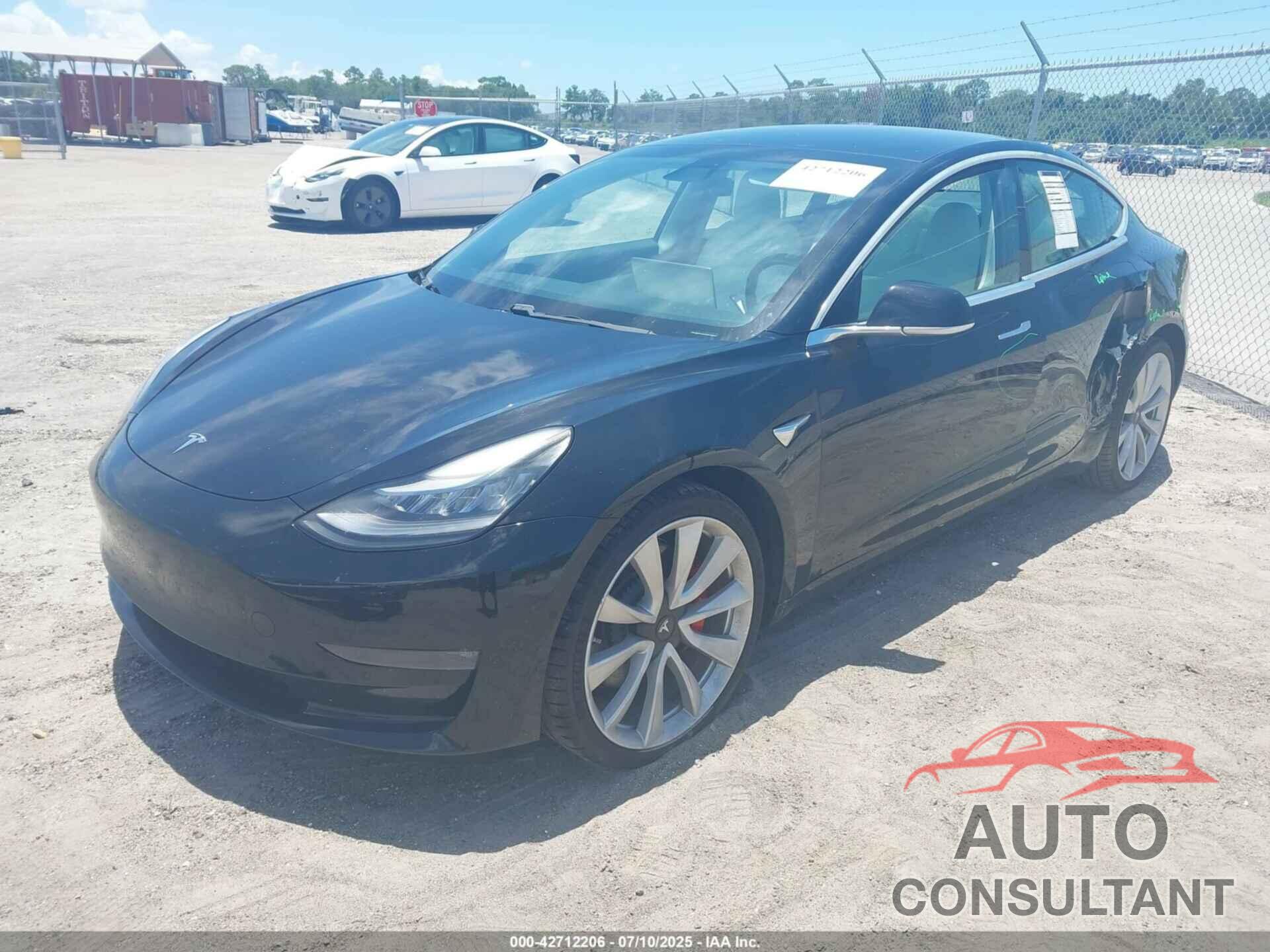 TESLA MODEL 3 2019 - 5YJ3E1EB8KF393295