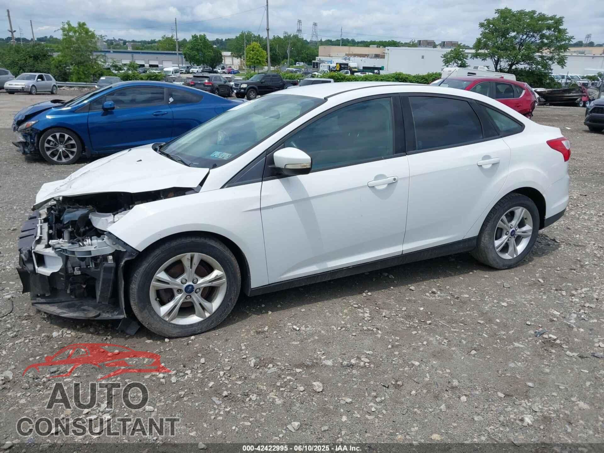 FORD FOCUS 2014 - 1FADP3F29EL268225