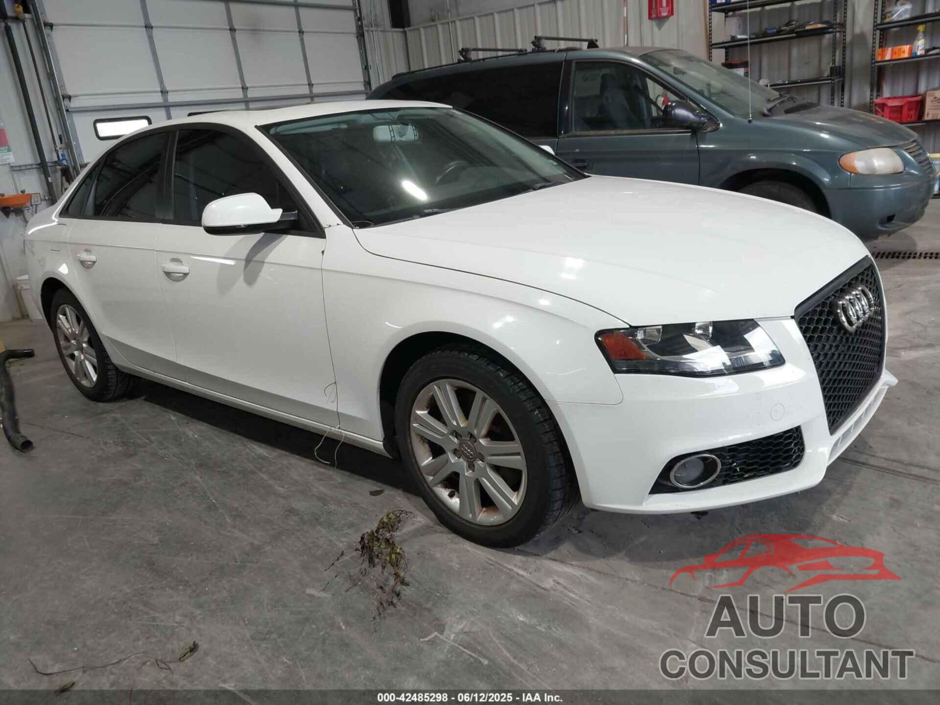AUDI A4 2011 - WAUAFAFLXBN056489