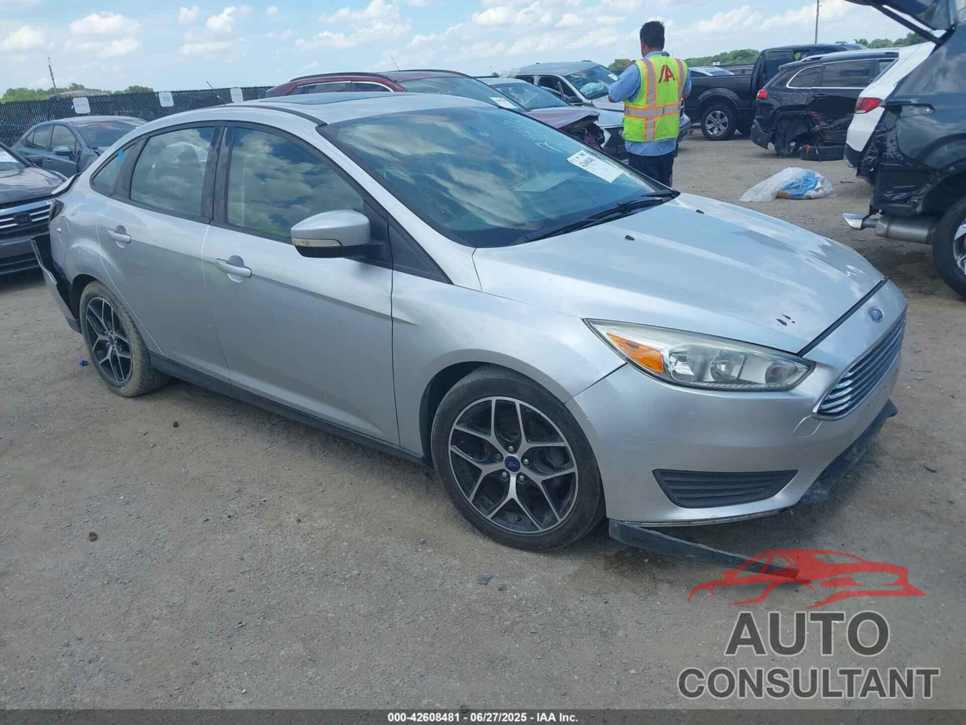 FORD FOCUS 2018 - 1FADP3H28JL202708