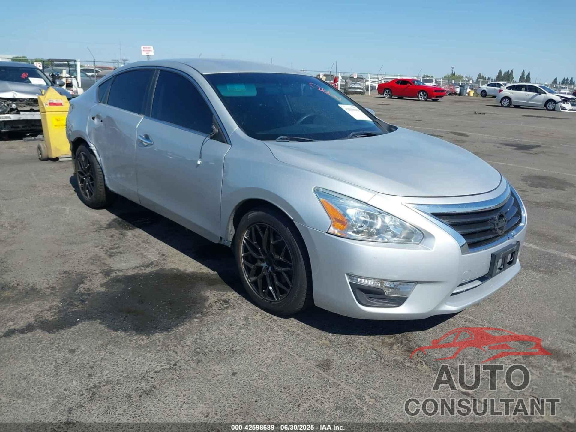 NISSAN ALTIMA 2015 - 1N4AL3AP1FN872696