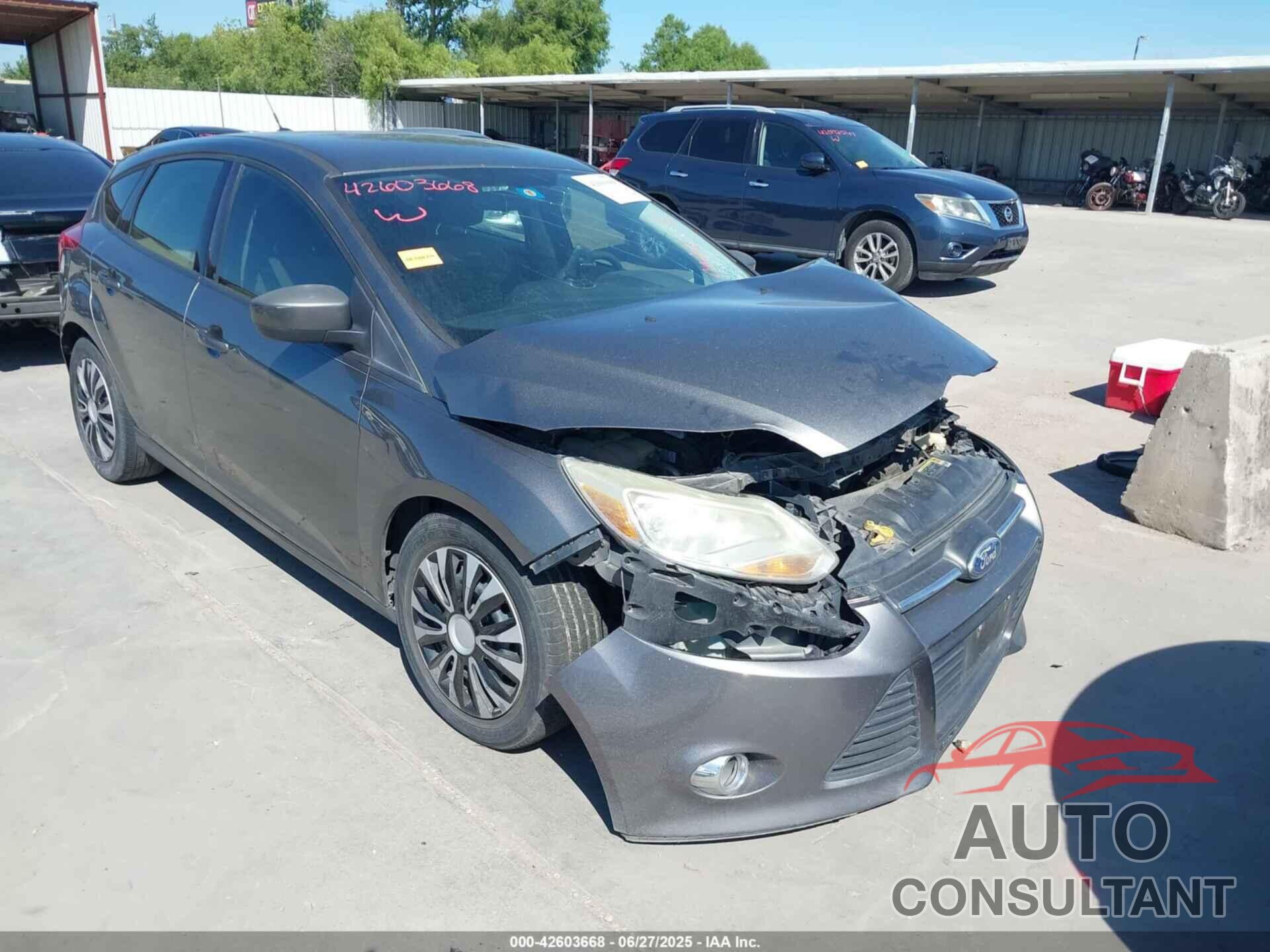 FORD FOCUS 2012 - 1FAHP3K26CL313237