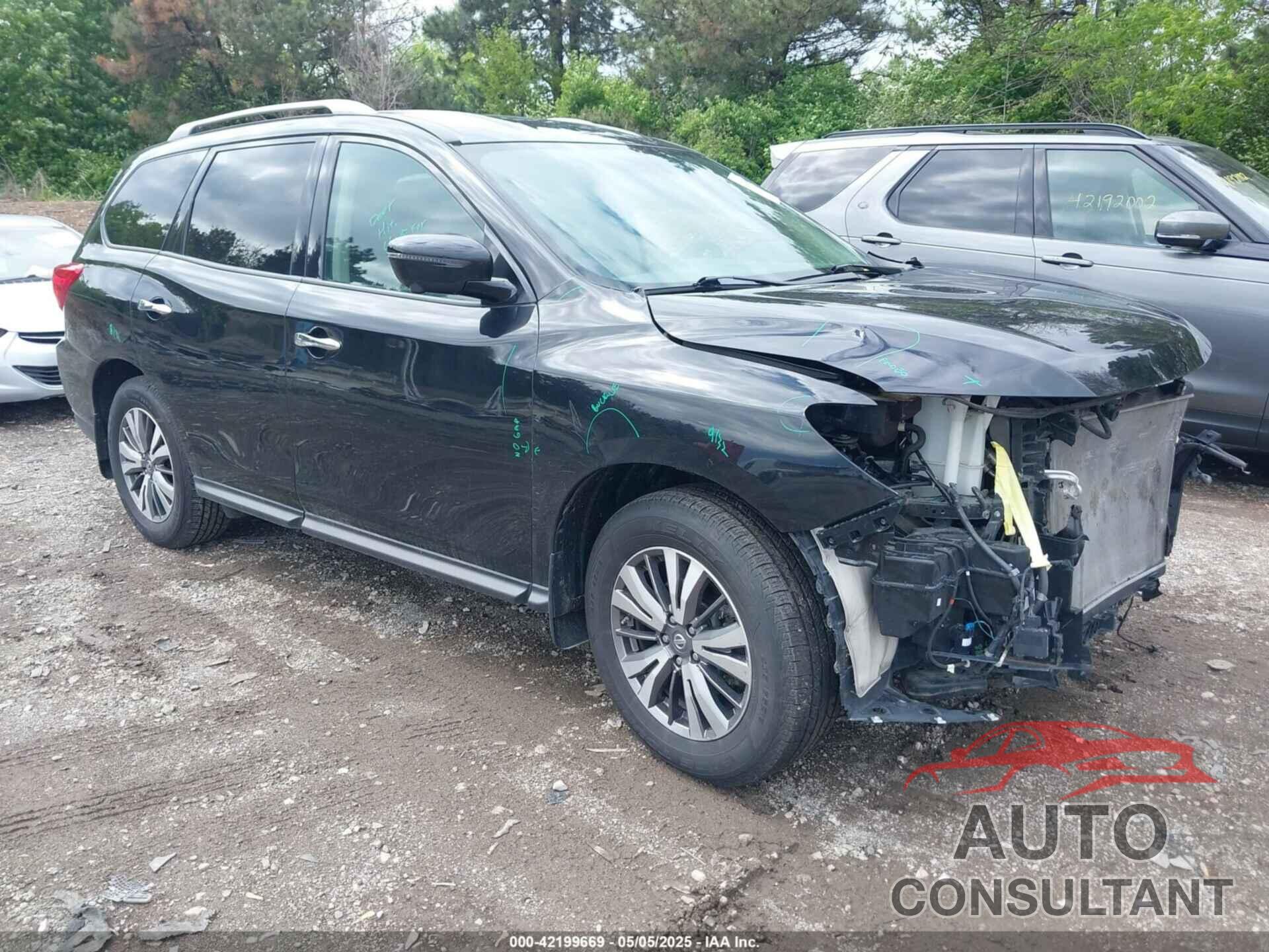 NISSAN PATHFINDER 2018 - 5N1DR2MM4JC621530