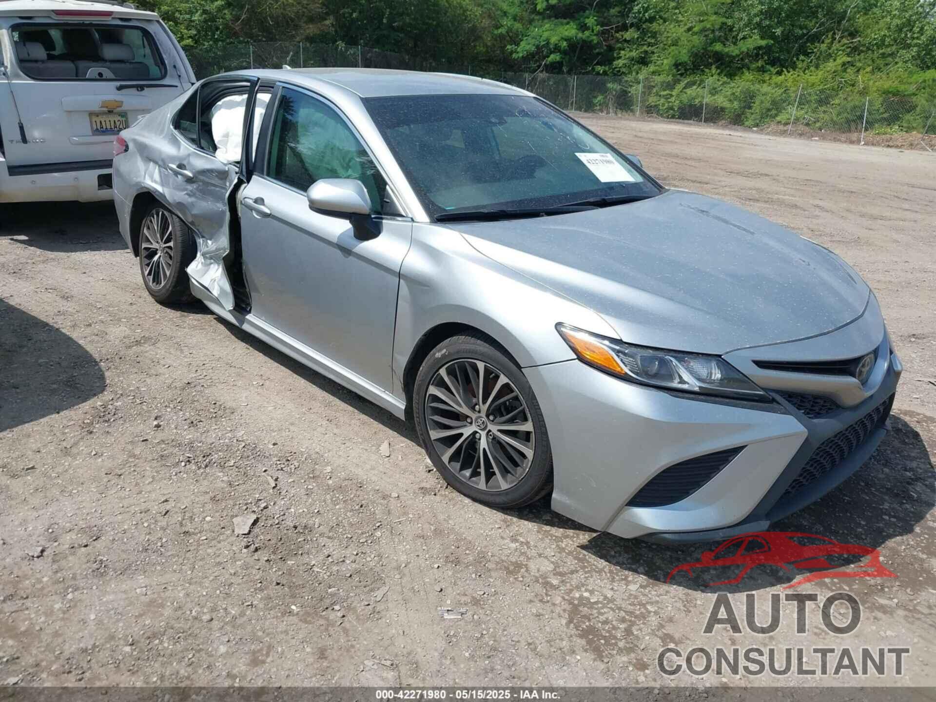 TOYOTA CAMRY 2019 - 4T1B11HK2KU853217