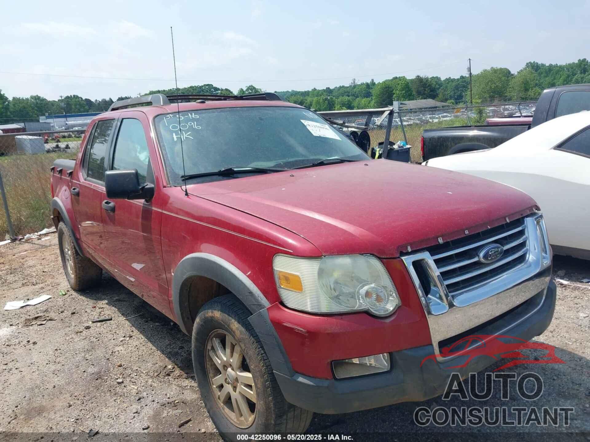 FORD EXPLORER SPORT TRAC 2010 - 1FMEU3BE8AUA41454