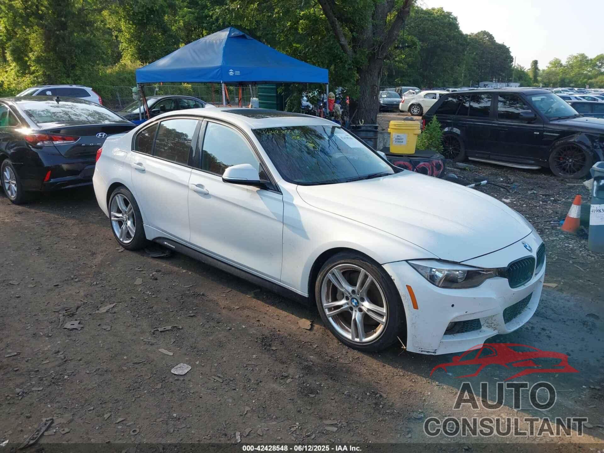 BMW 328I 2015 - WBA3C1C58FK119023