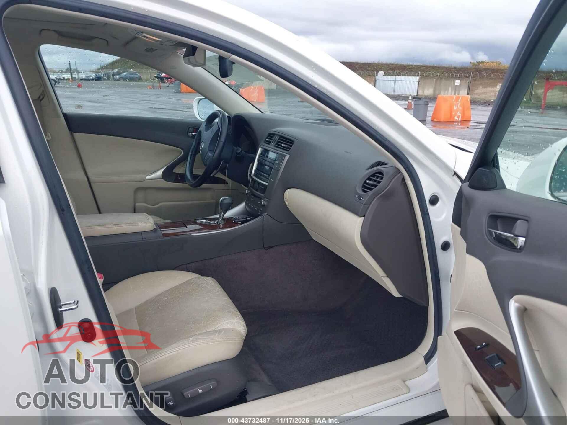 LEXUS IS 250 2010 - JTHBF5C21A5109135