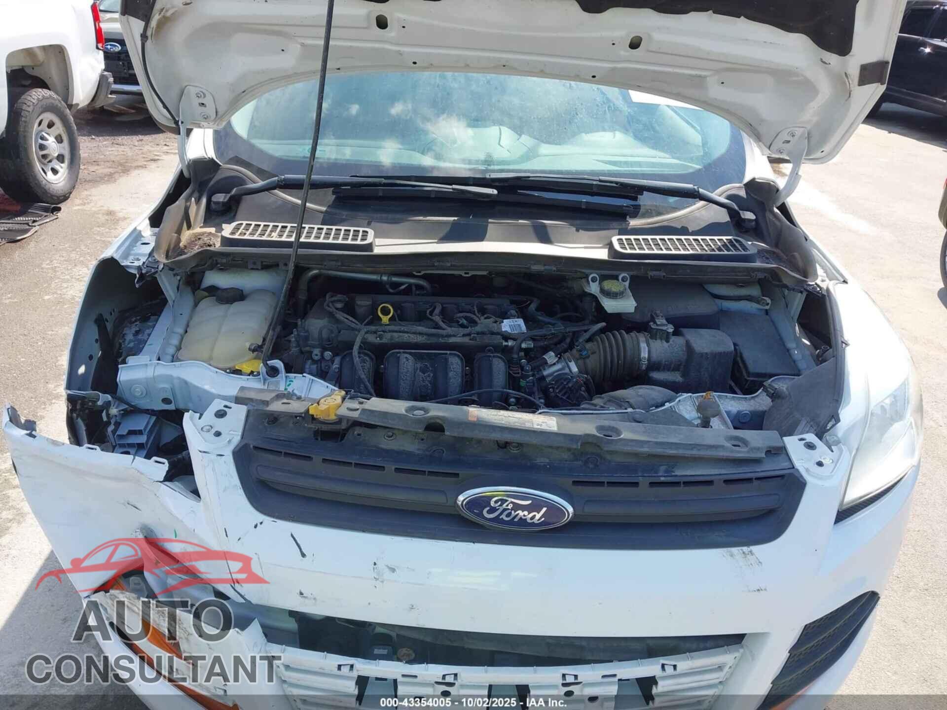 FORD ESCAPE 2016 - 1FMCU0F70GUC42226