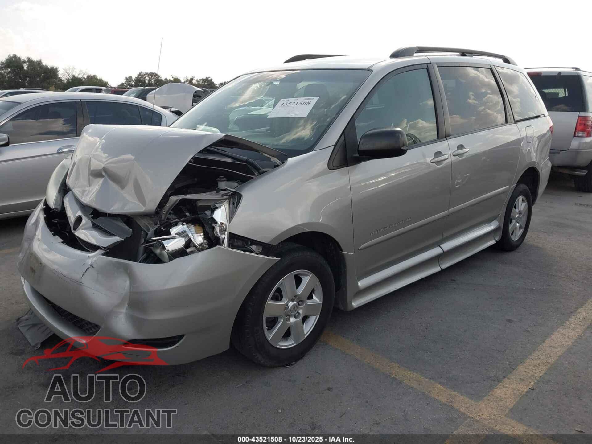 TOYOTA SIENNA 2010 - 5TDKK4CC9AS333473