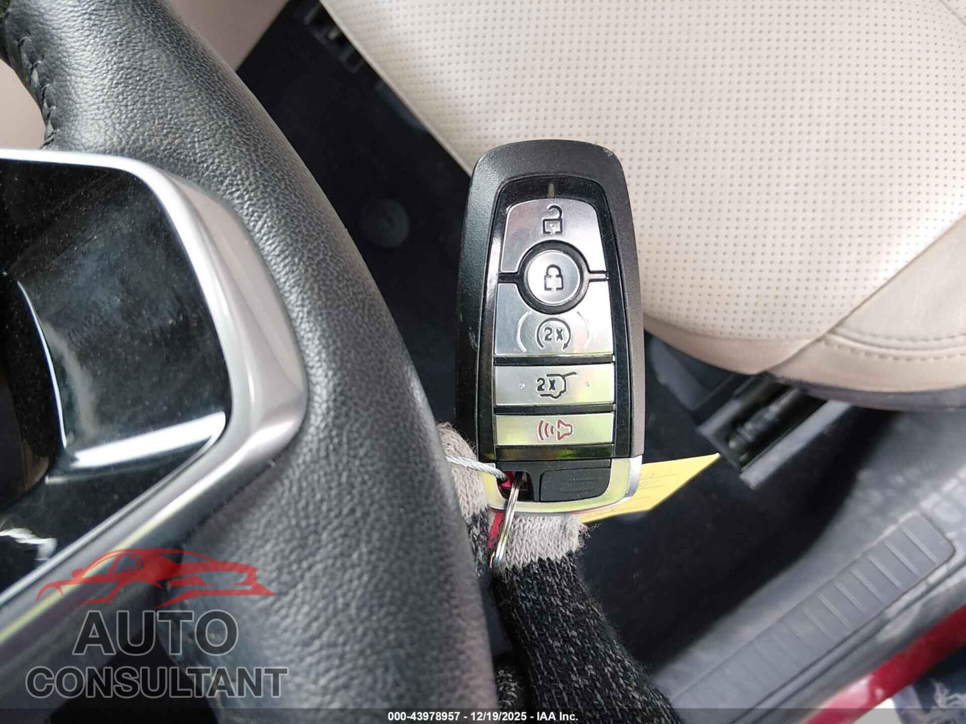 FORD ESCAPE 2020 - 1FMCU0DZ7LUA31006