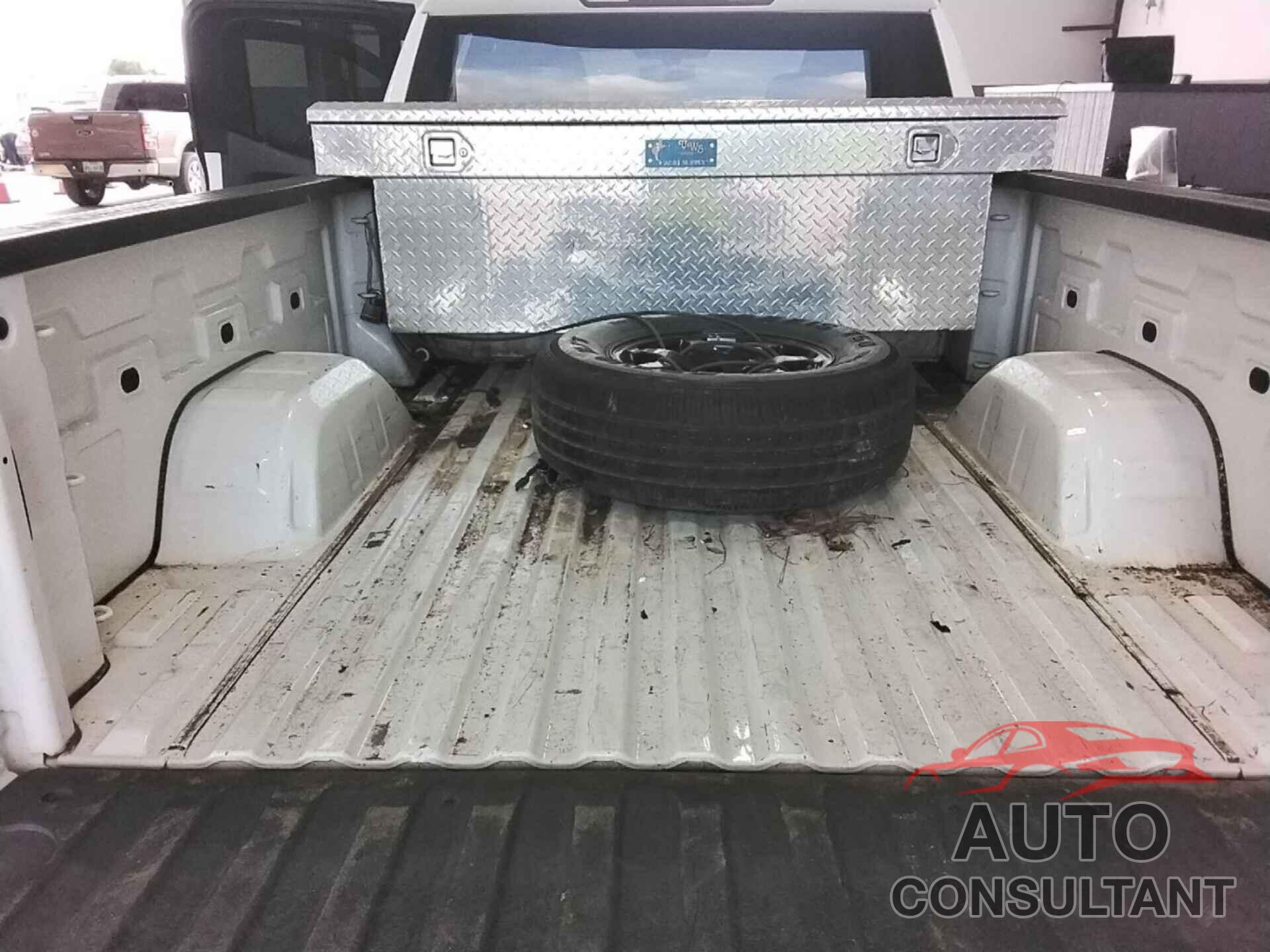 CHEVROLET SILVERADO 2020 - 1GCRYDED3LZ193280