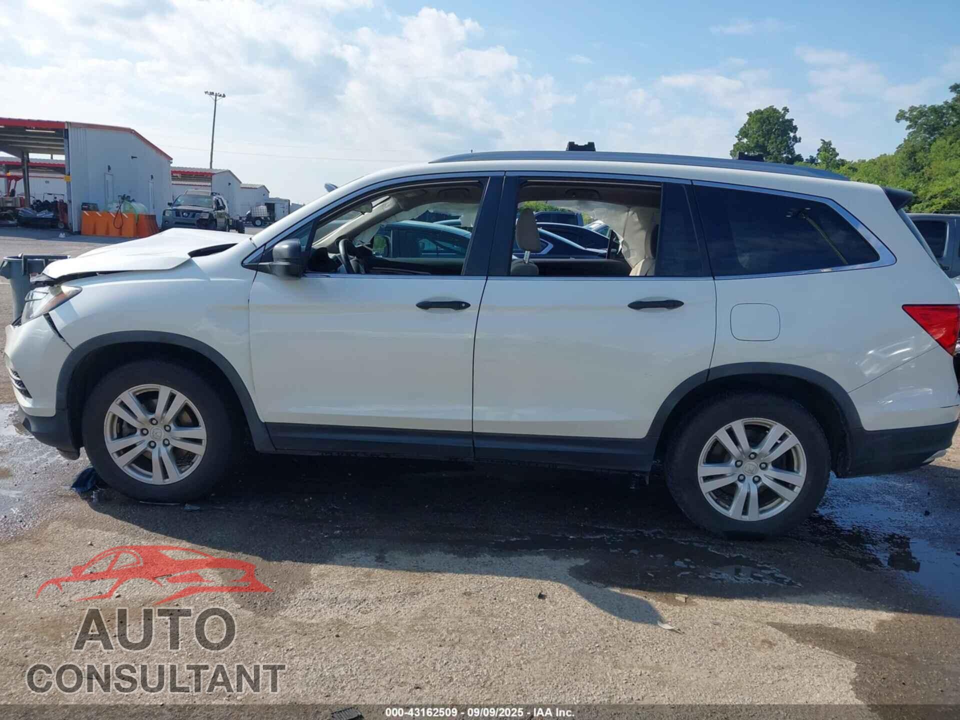 HONDA PILOT 2017 - 5FNYF5H18HB044448