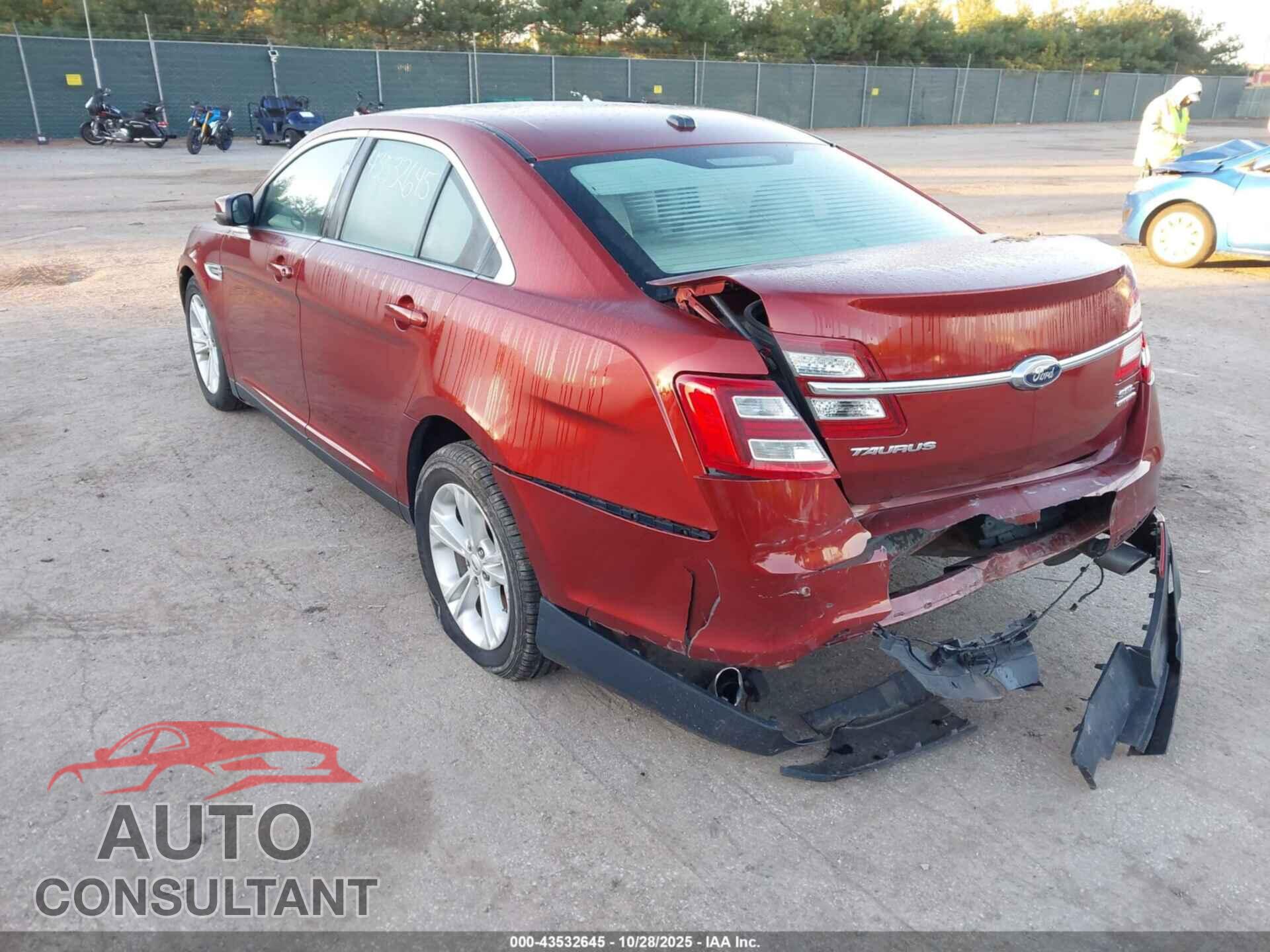 FORD TAURUS 2014 - 1FAHP2E81EG105840