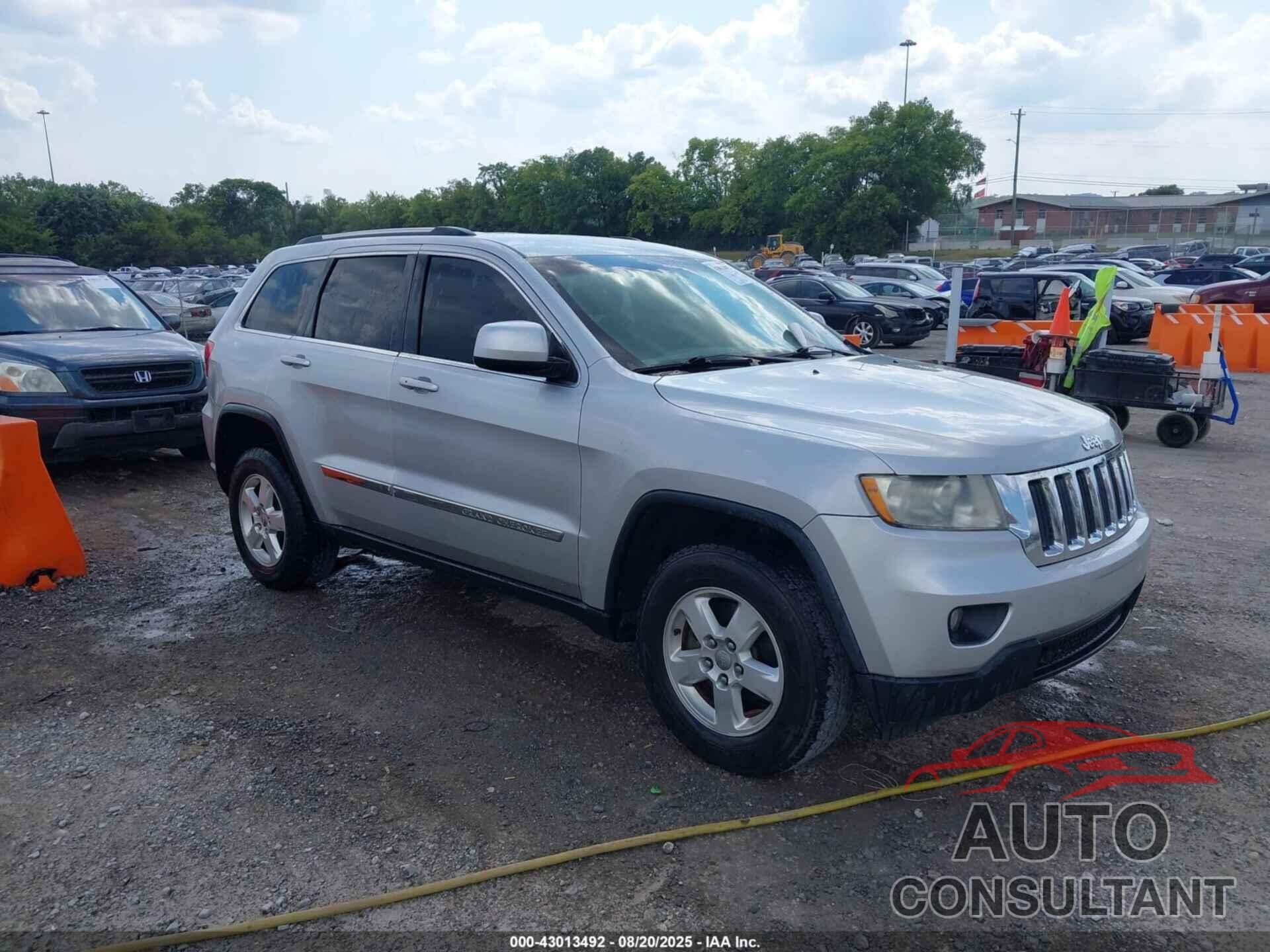 JEEP GRAND CHEROKEE 2013 - 1C4RJEAG4DC577583