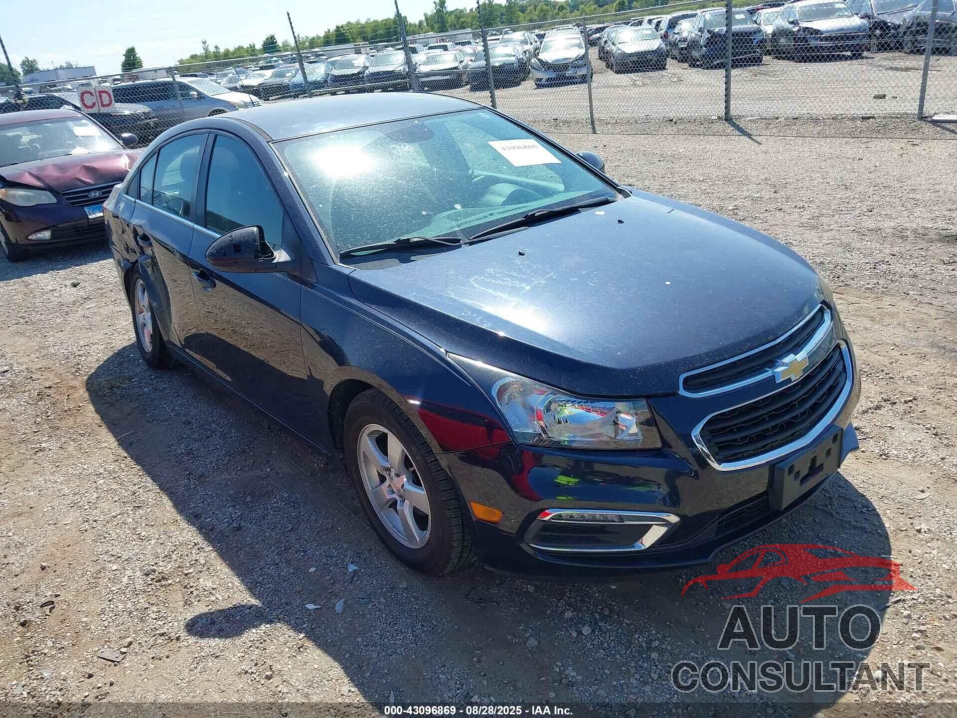 CHEVROLET CRUZE 2015 - 1G1PC5SB8F7150352