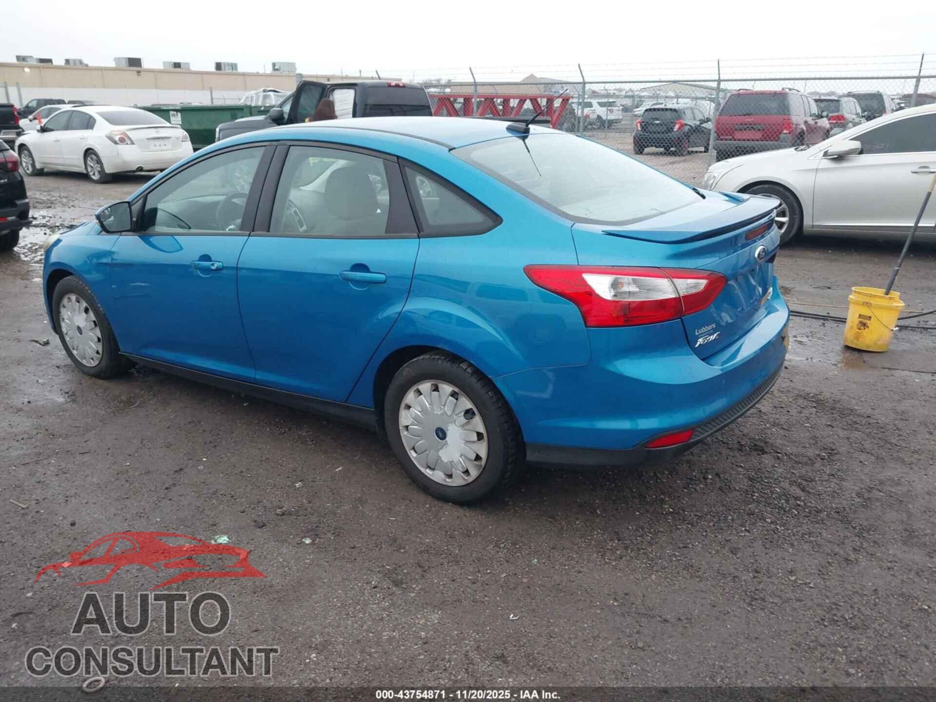 FORD FOCUS 2013 - 1FADP3F26DL364005