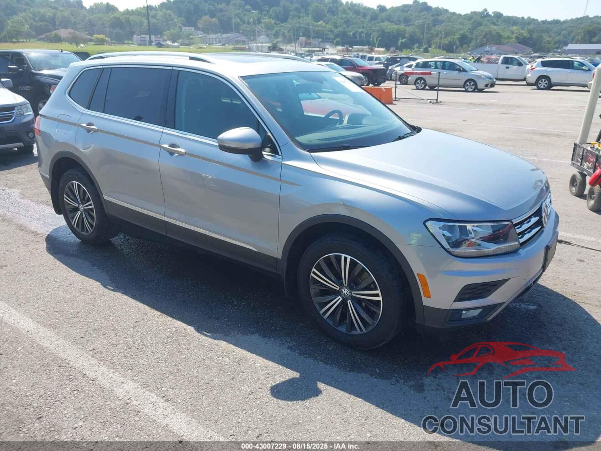 VOLKSWAGEN TIGUAN 2019 - 3VV2B7AX3KM092682