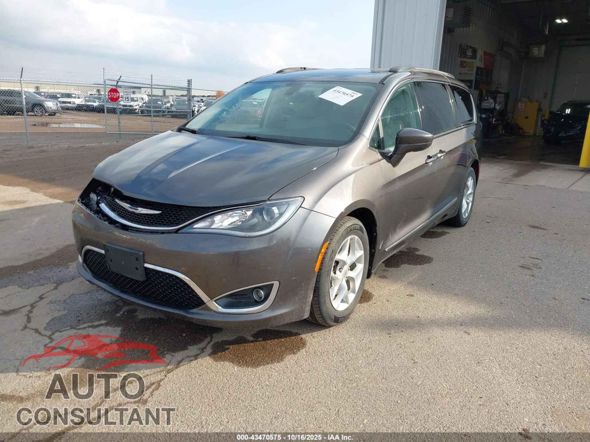 CHRYSLER PACIFICA 2017 - 2C4RC1BG3HR501318