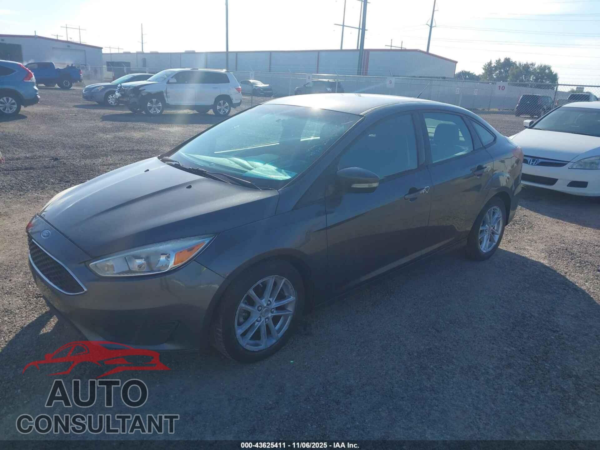 FORD FOCUS 2017 - 1FADP3F25HL320051