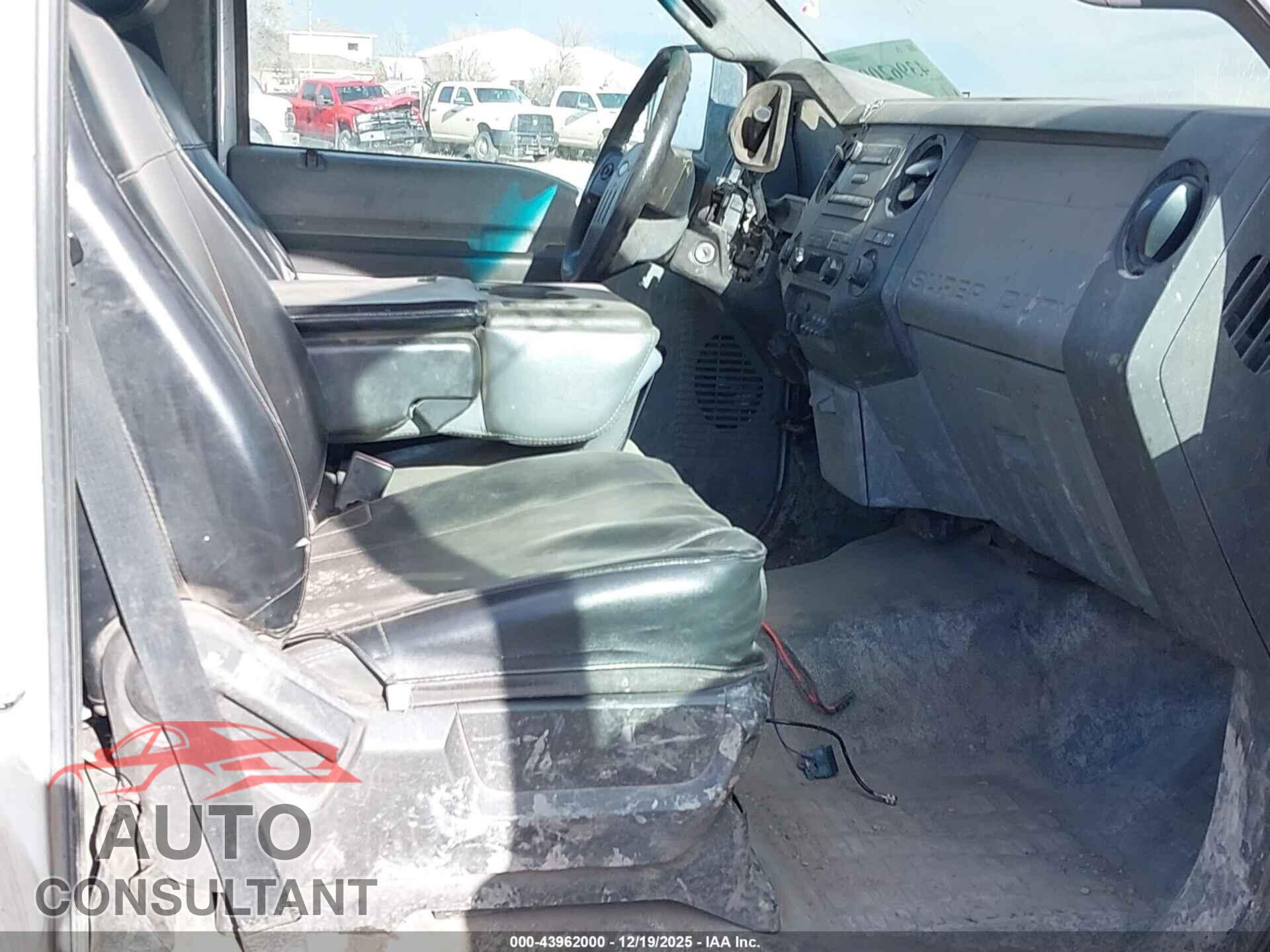 FORD F-250 2012 - 1FTBF2B68CEB82669
